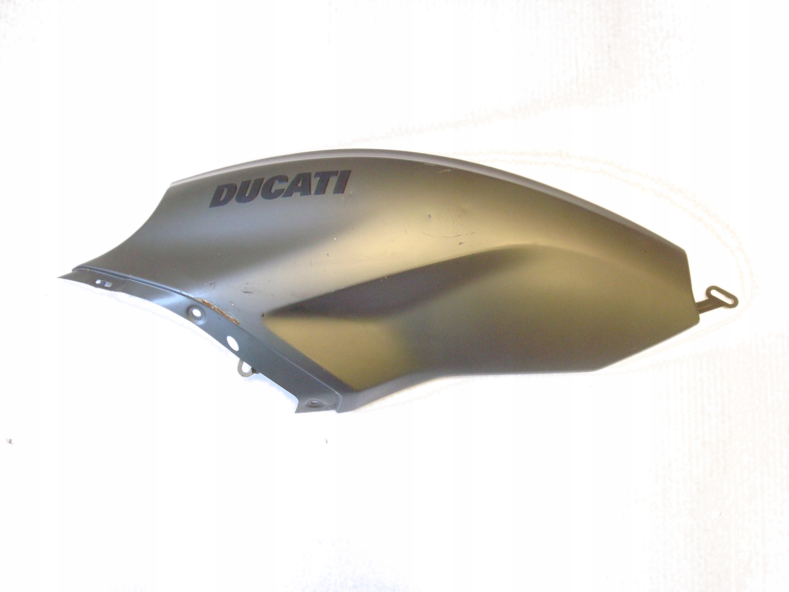 4801A323 - DUCATI DIAVEL 1260 19+ КРЫШКА БАКА ЛЕВАЯ