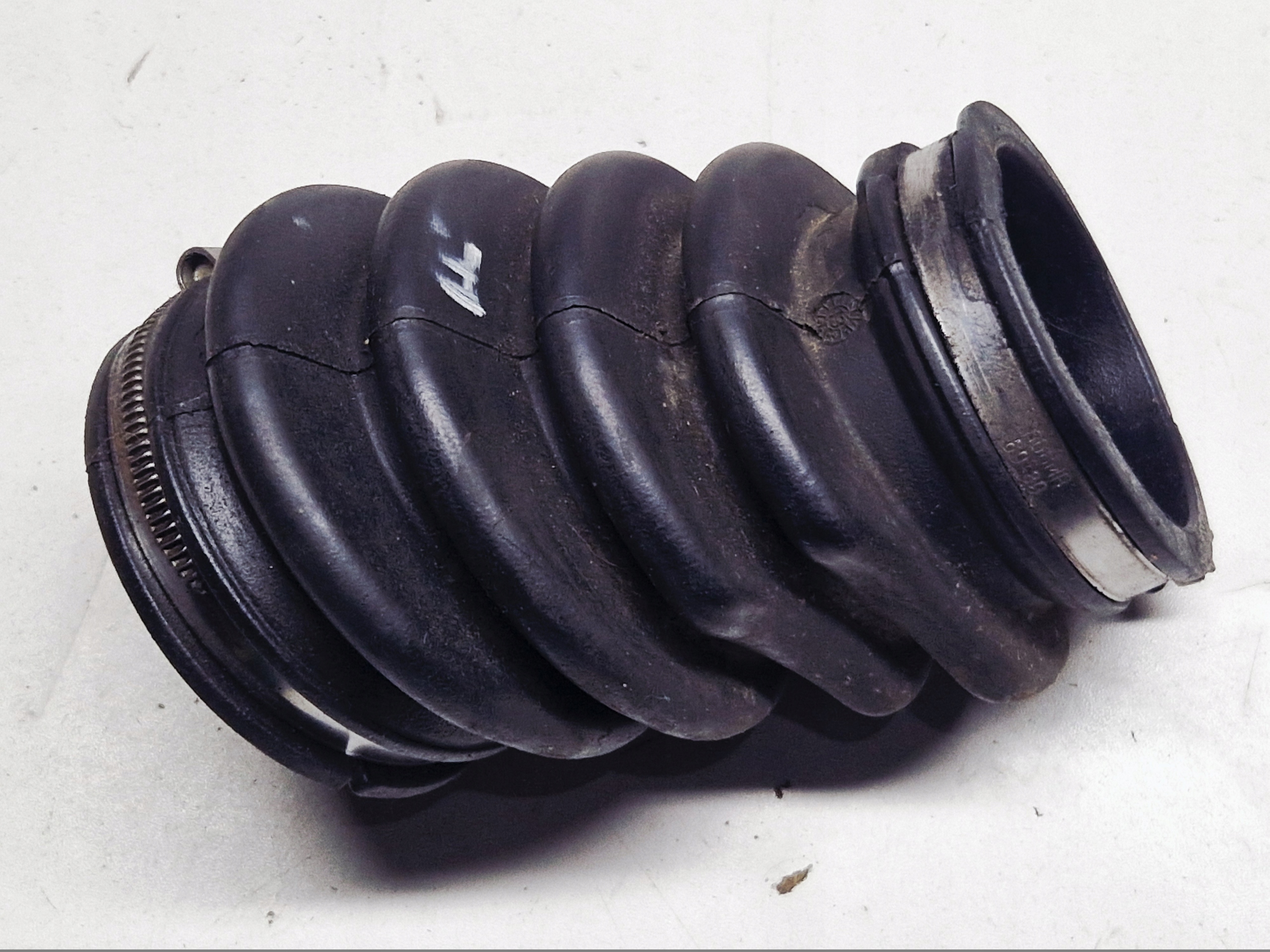 pipe air hose FORD 1059139501