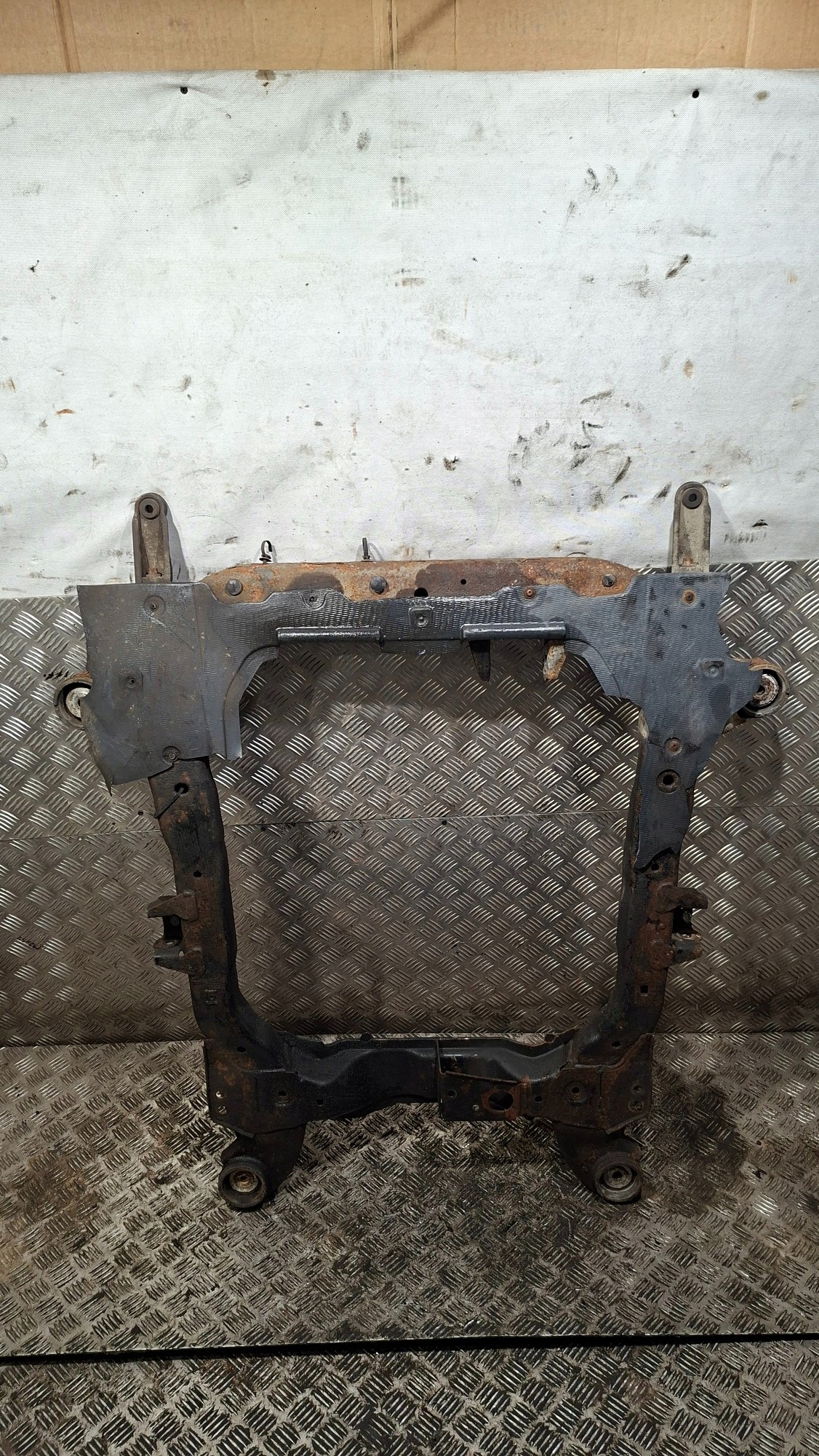 axle beam sider below engine OPEL VECTRA C 1.9CDTI