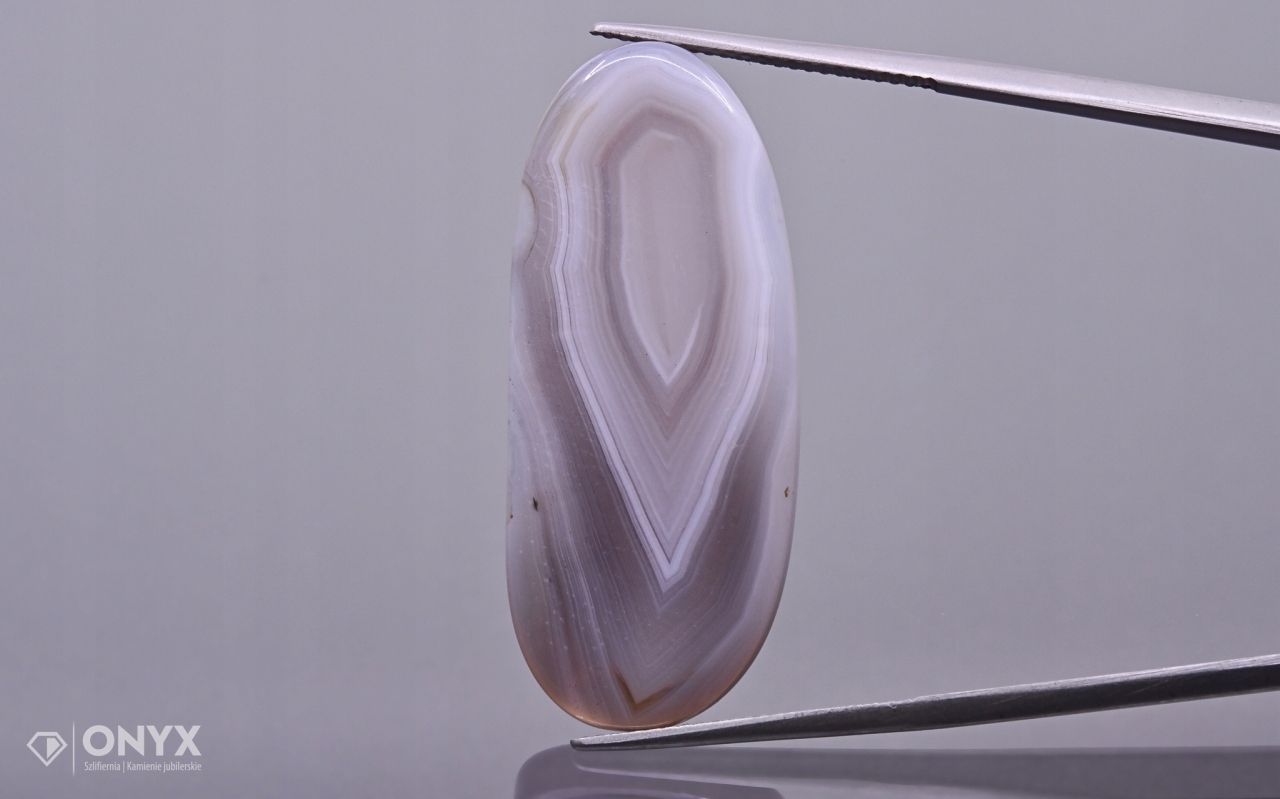 Achát Botswana konvexní nepravidelná dlažba 37,5x16 mm