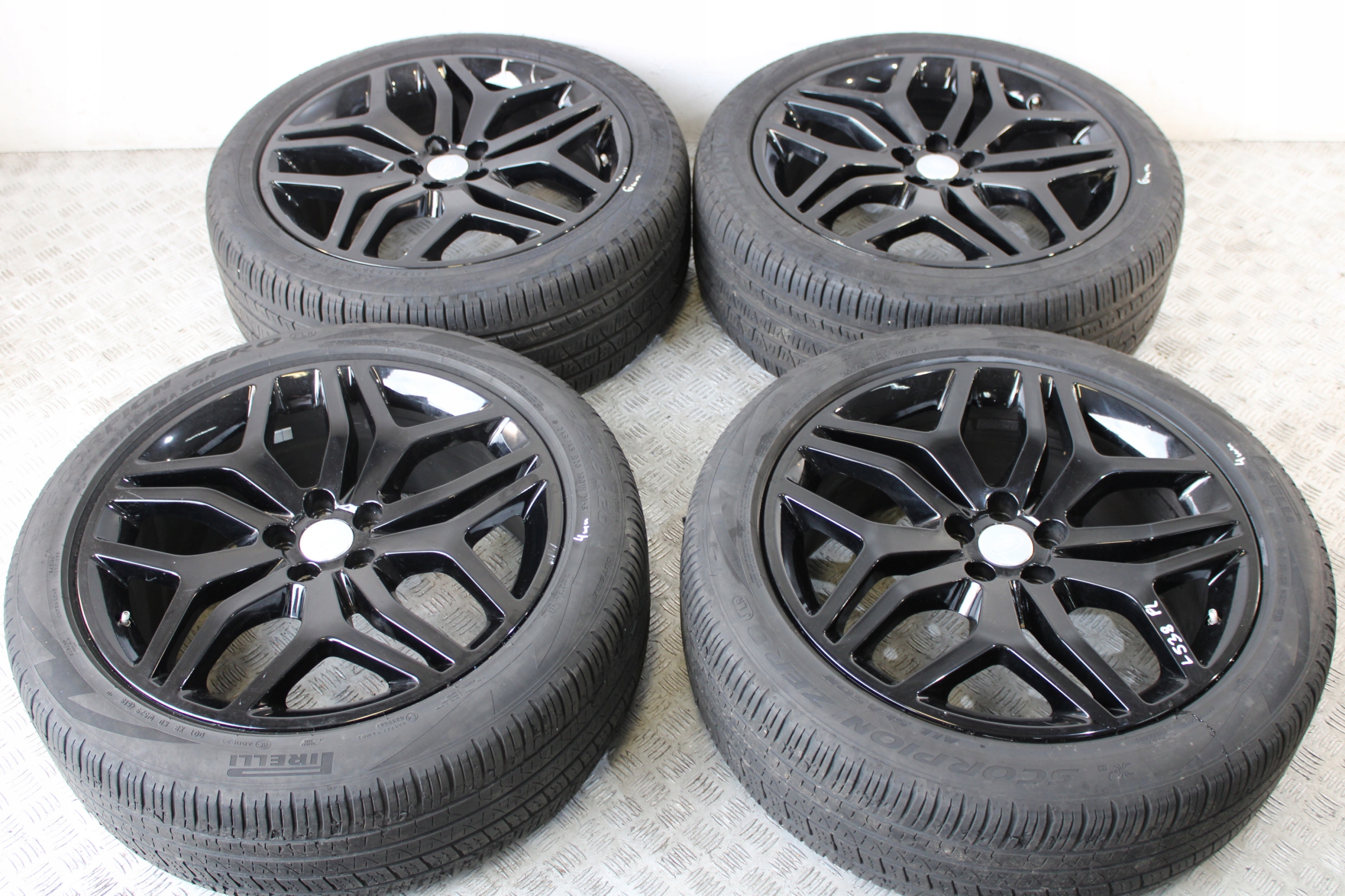 wheels discs disc 245/45 R20 LAND ROVER EVOQUE L538 GJ32-1007-CA
