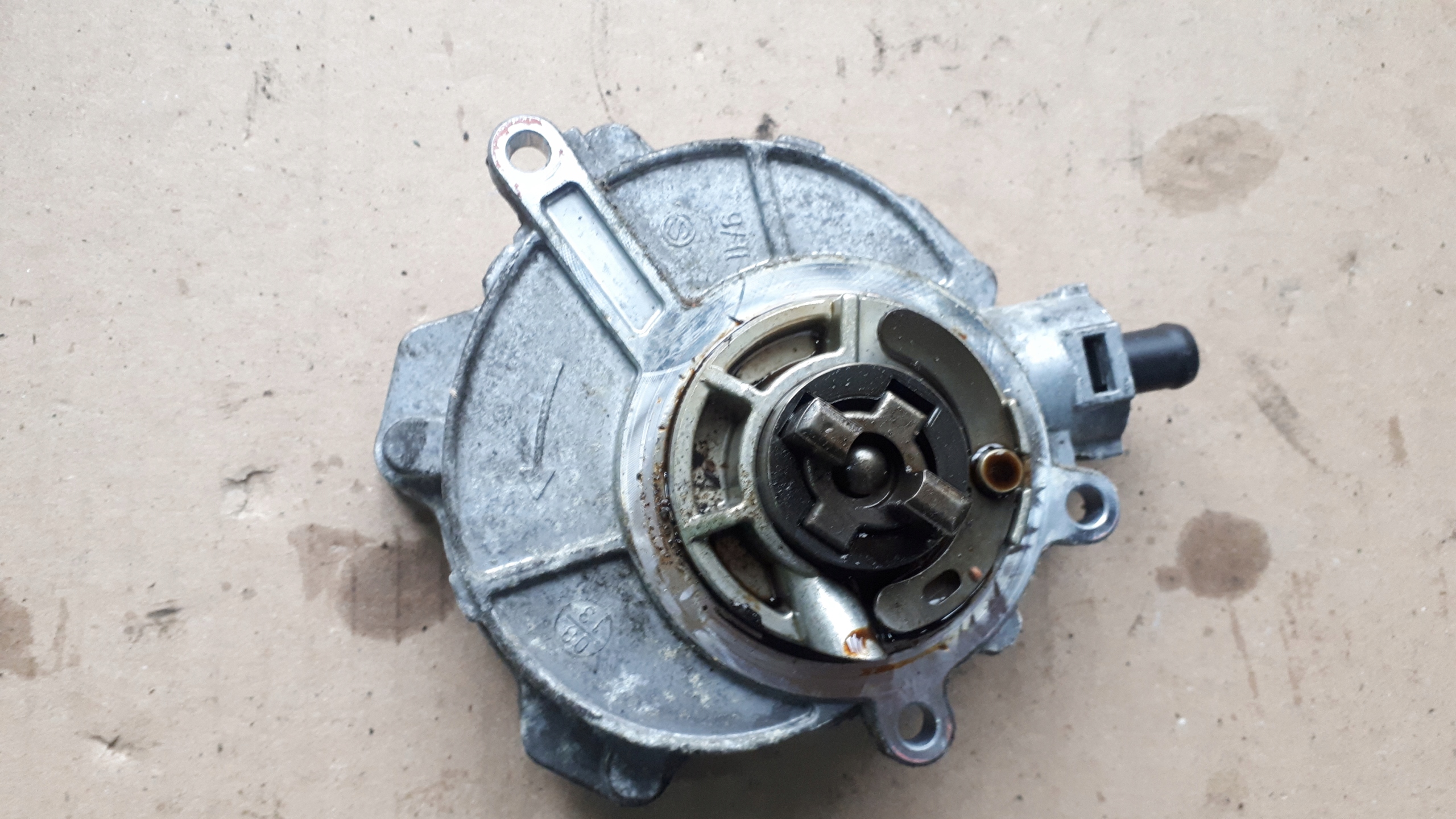 A6 C7 4G POMPA VACUM 06E145100R S4 B8 S5 SQ5