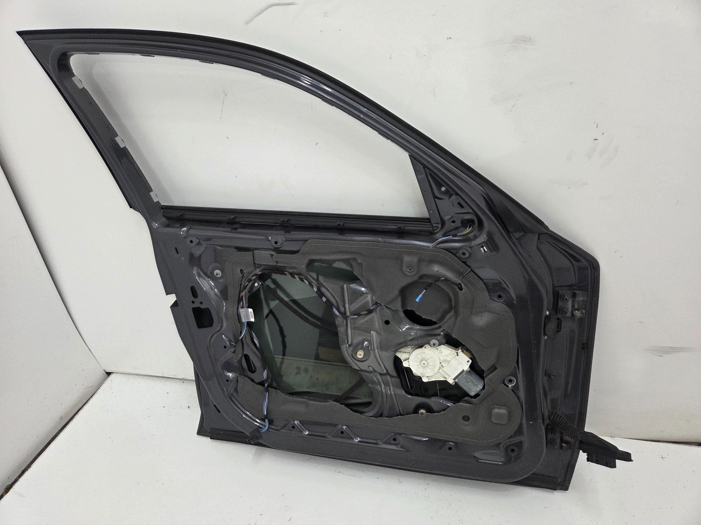 vrata lijevog prednje BMW E87 SPARKLING GRAPHITE A22/7 EUROPA