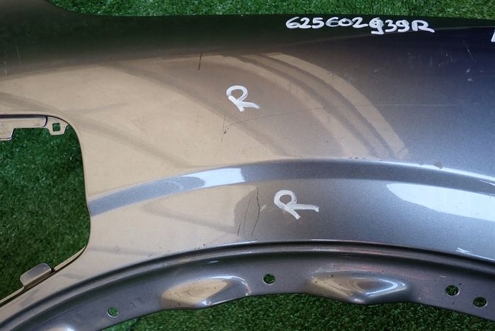 RENAULT EV E-TECH fender right front front