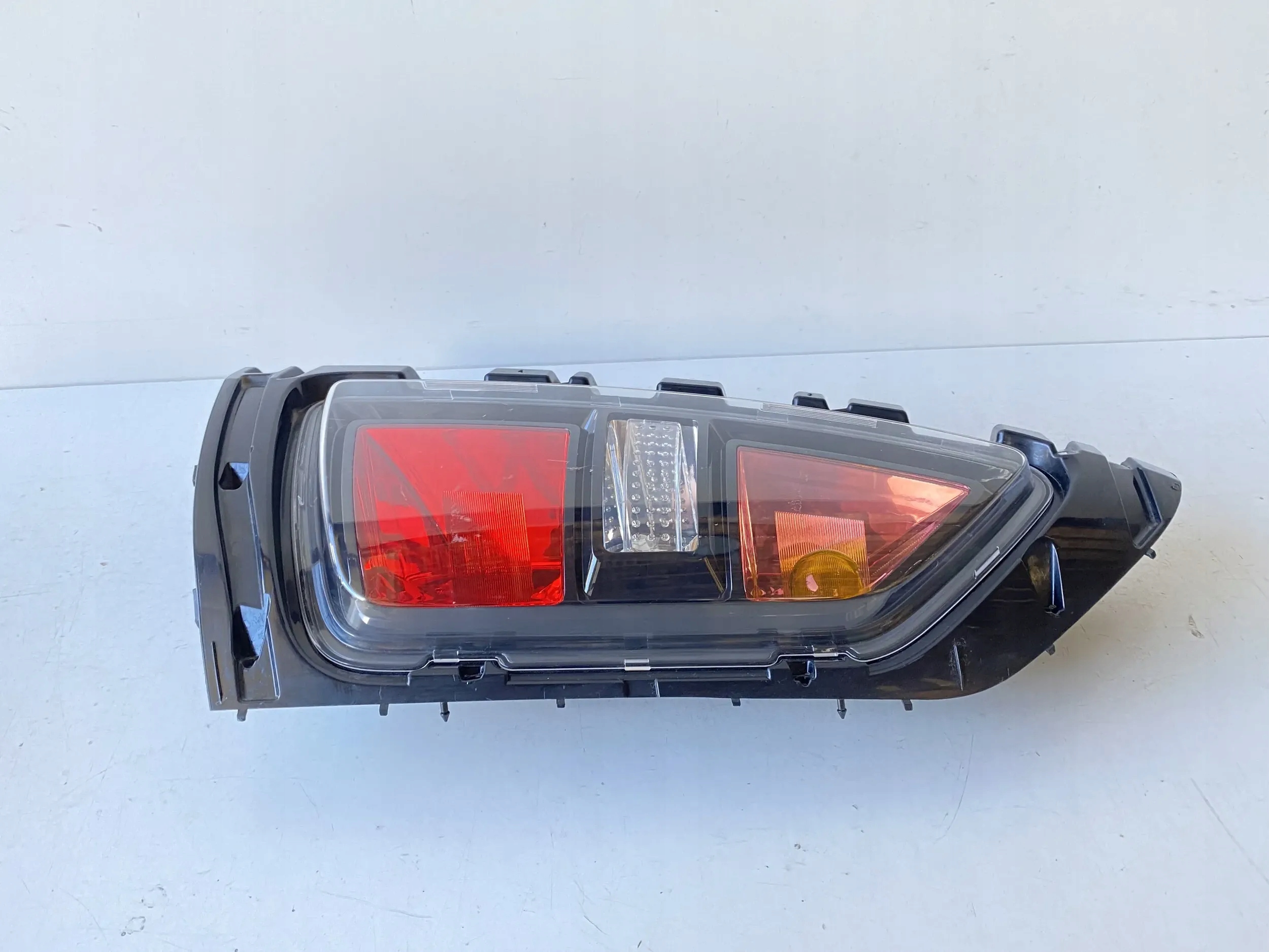 правый задний фонарь kia SOUL 2009 год