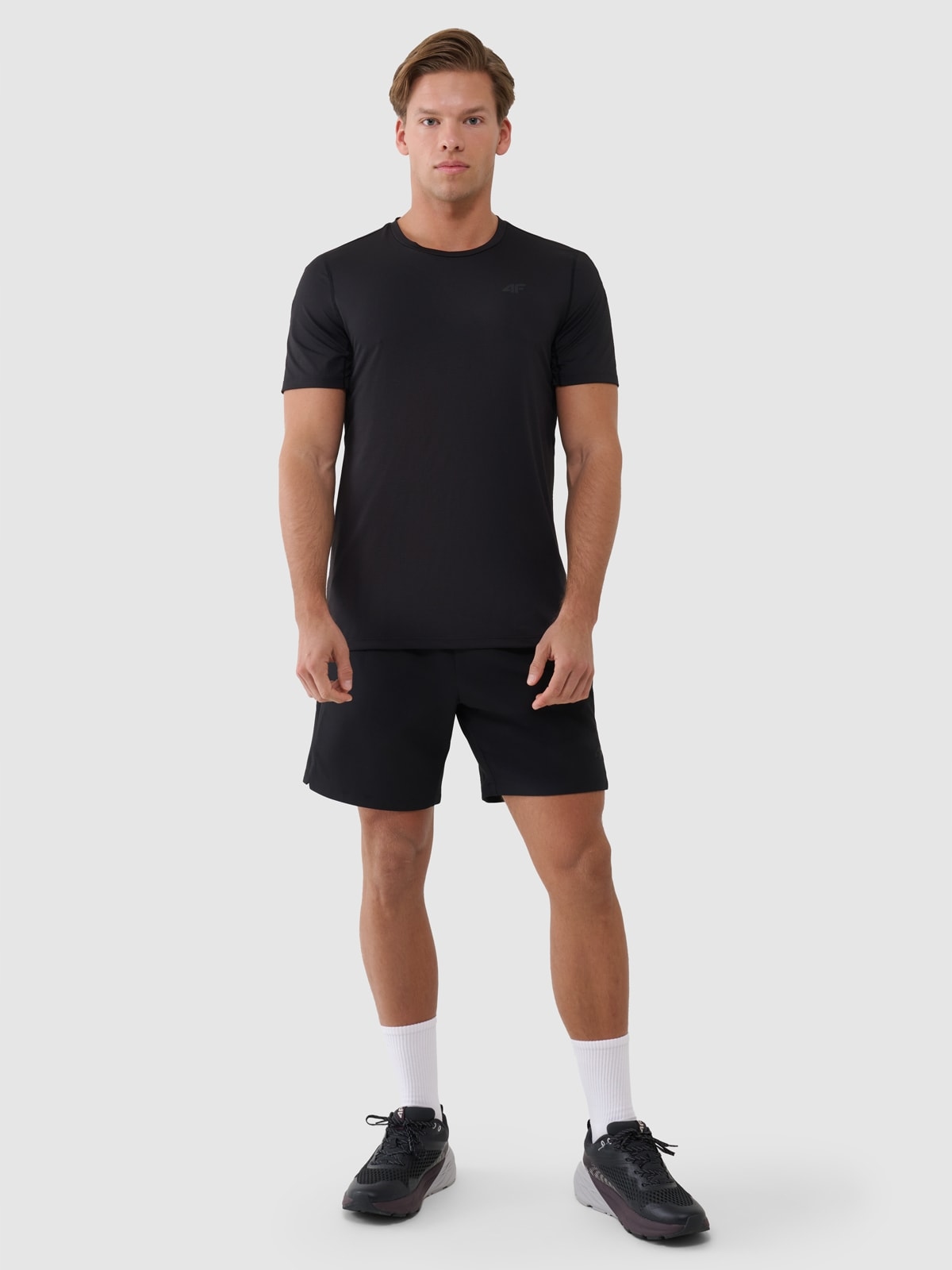 4F Kraťasy Černá M