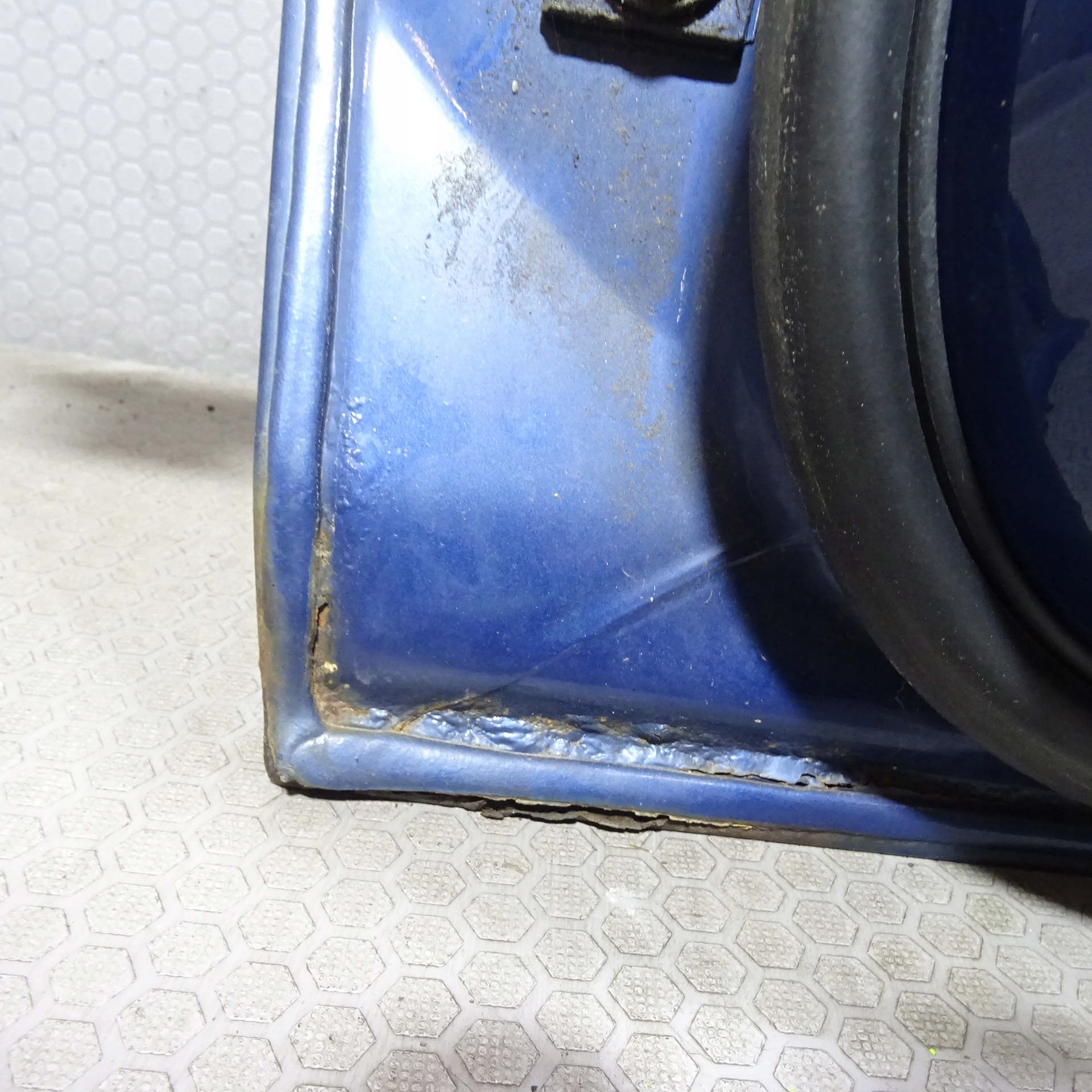 BMW 3 E46 sedan door front right 364/5