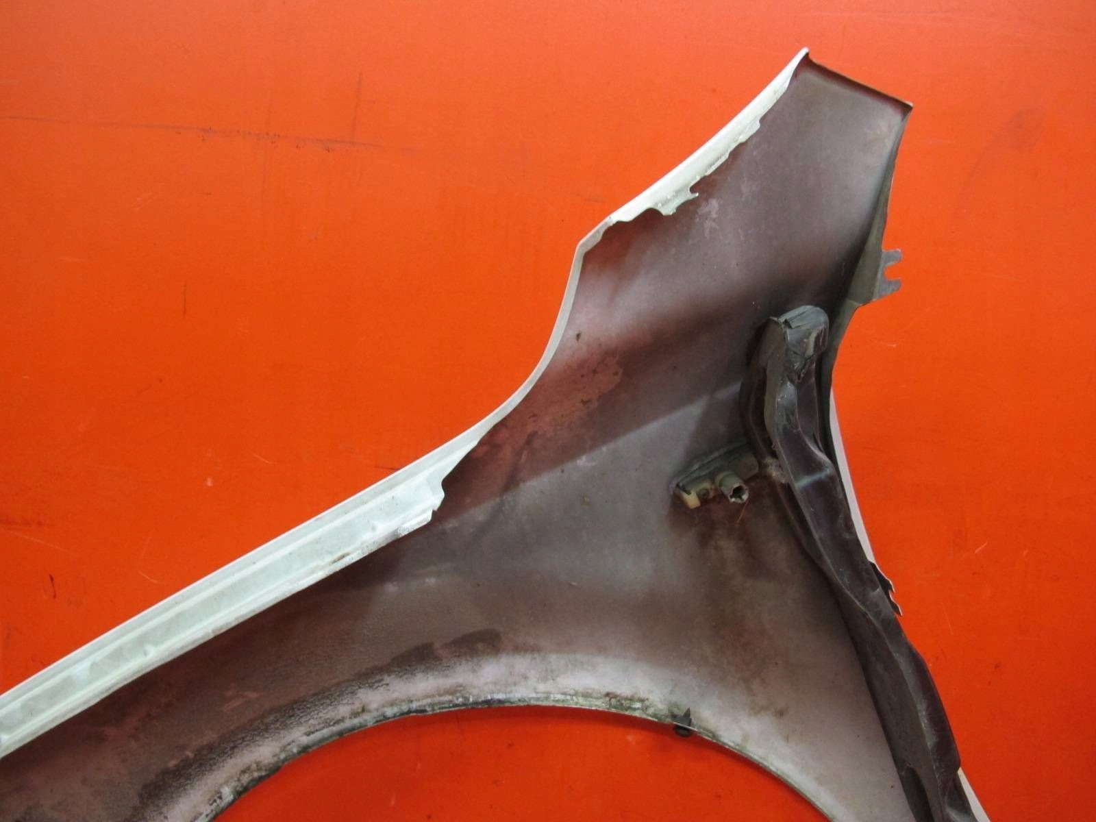 KIA CEED 1 and ED 06- fender right front front BIALY WD