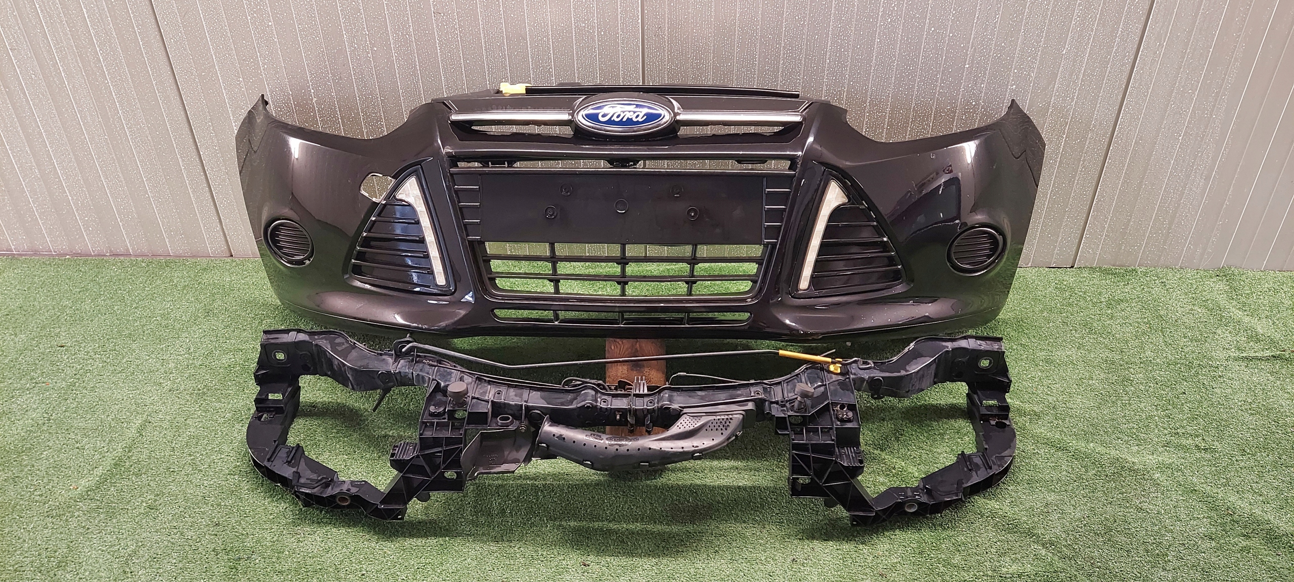 bumper front FORD FOCUS MK3 complete LAK: FB
