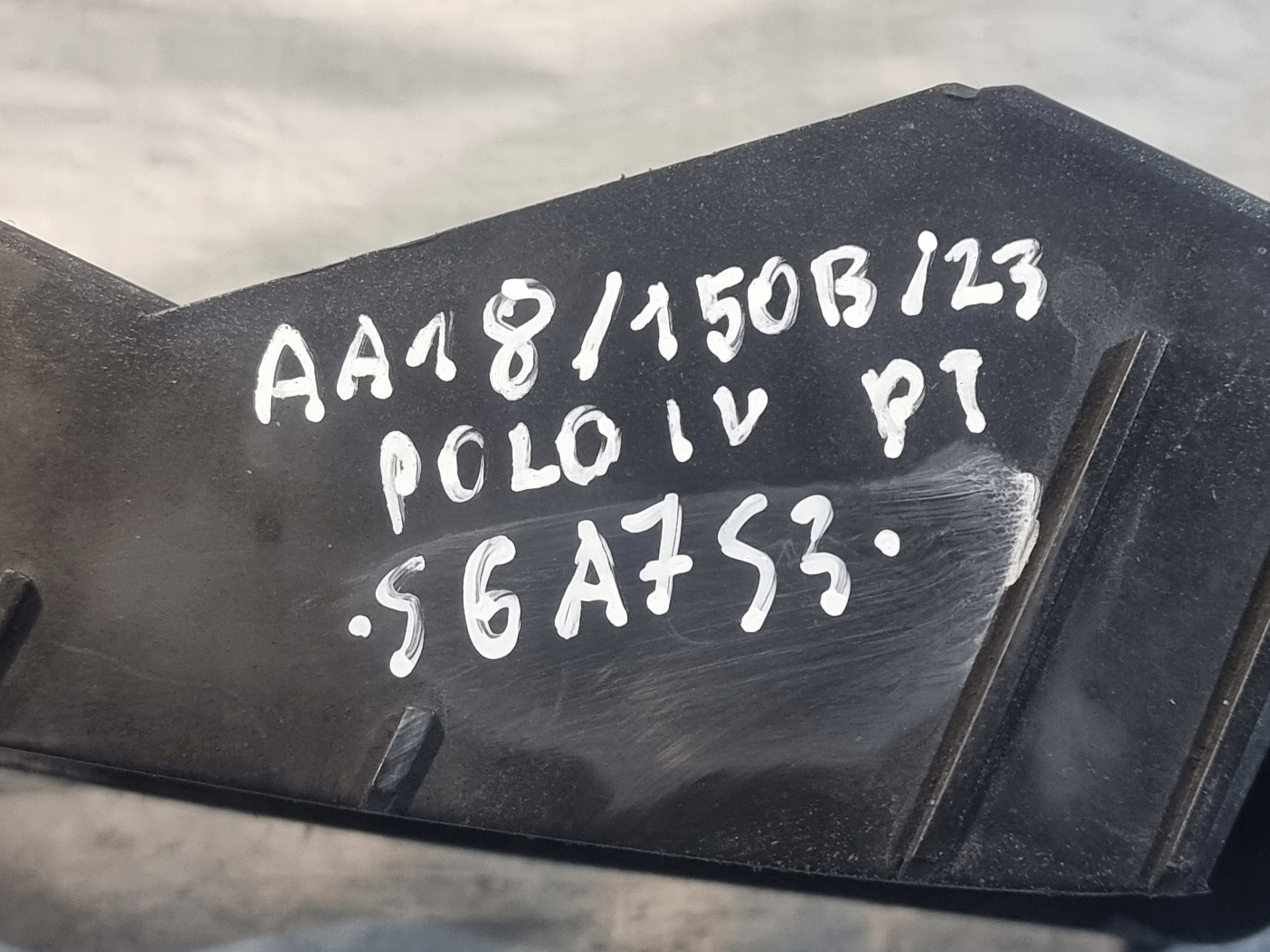 bumper bracket right rear part OE 6Q6807376 VW POLO IV 4