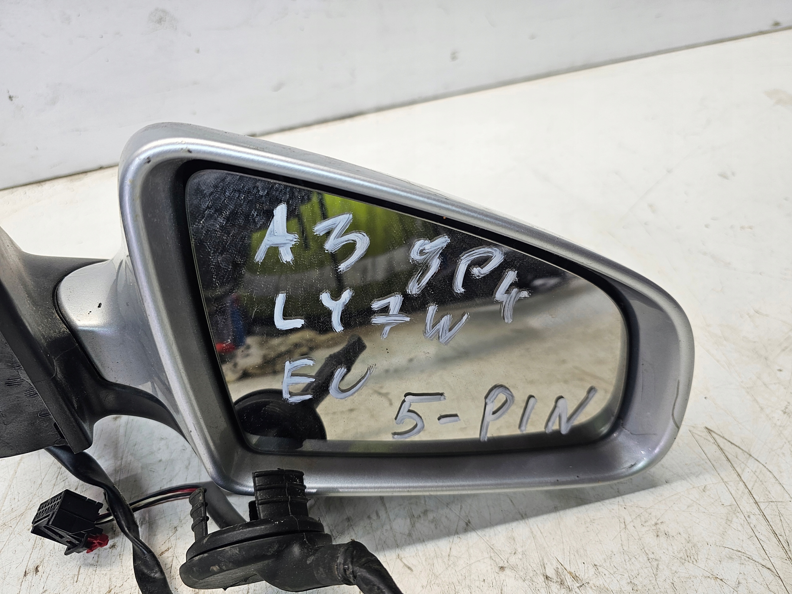 mirror exterior right AUDI A3 8P4 5 PIN LY7W EUROPA