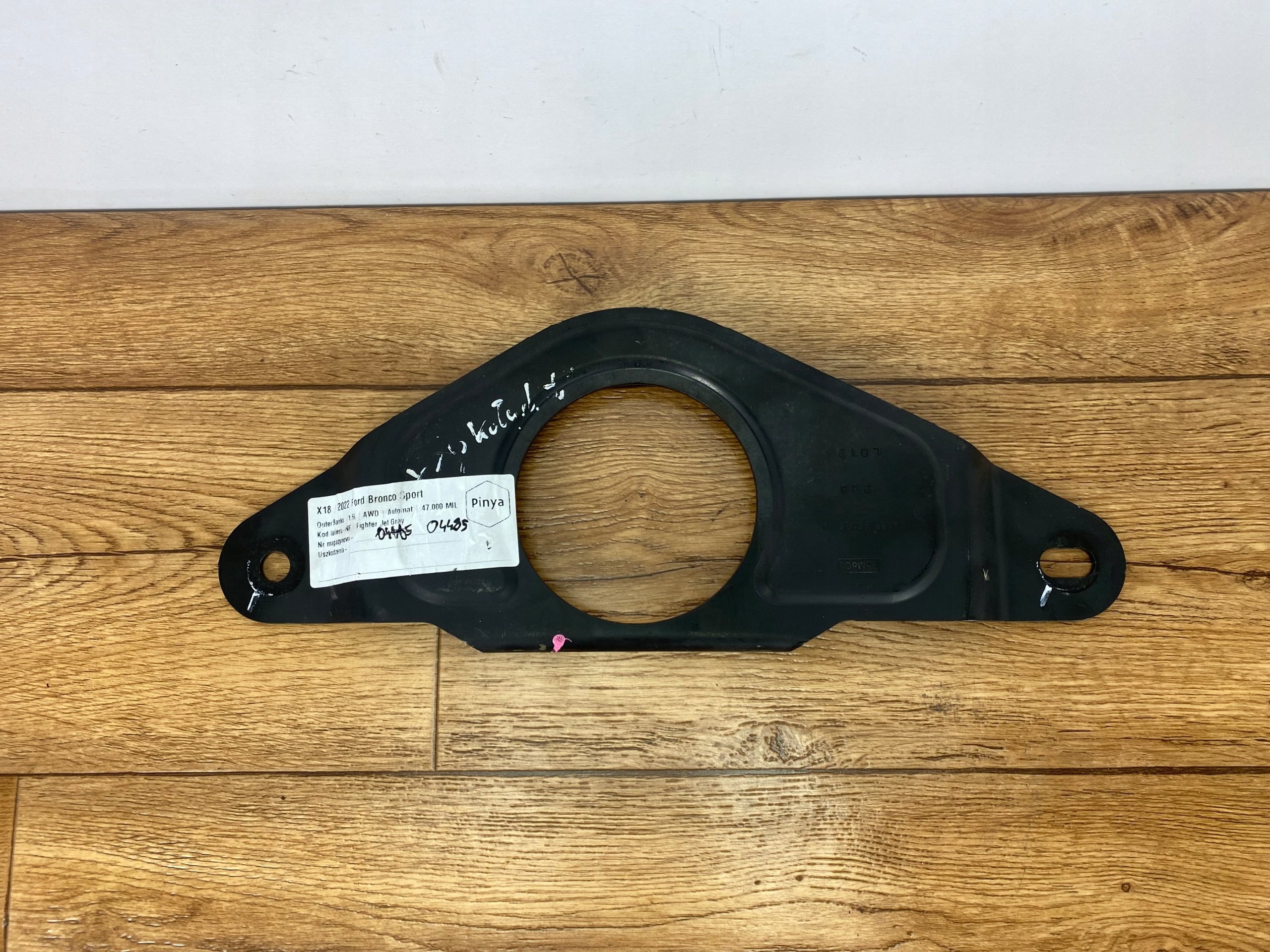 bracket holder console rear part Ford Bronco Sport 2020+ USA Escape Kuga