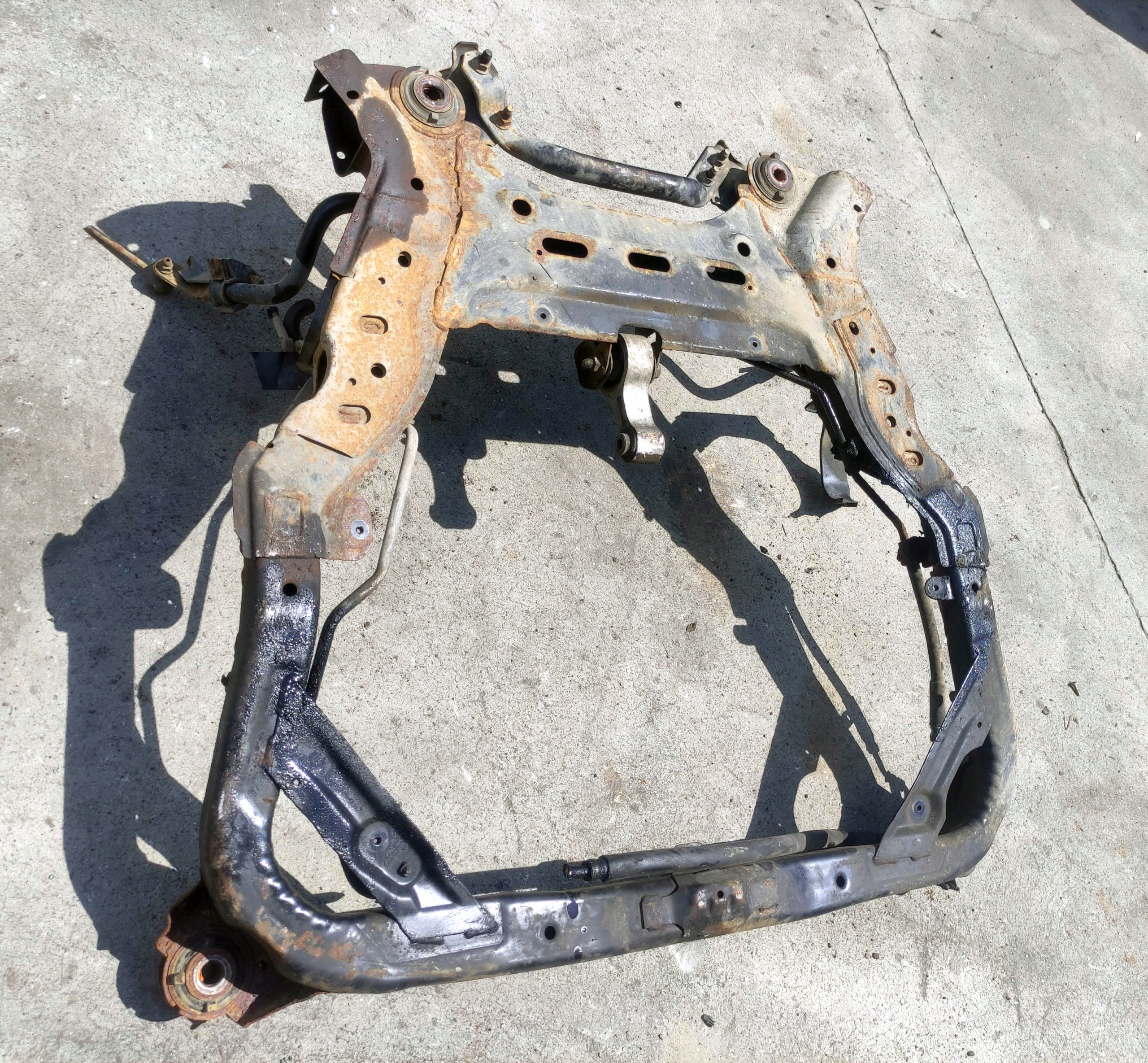 sider of the engine subframe axle beam RAMA MAZDA 6