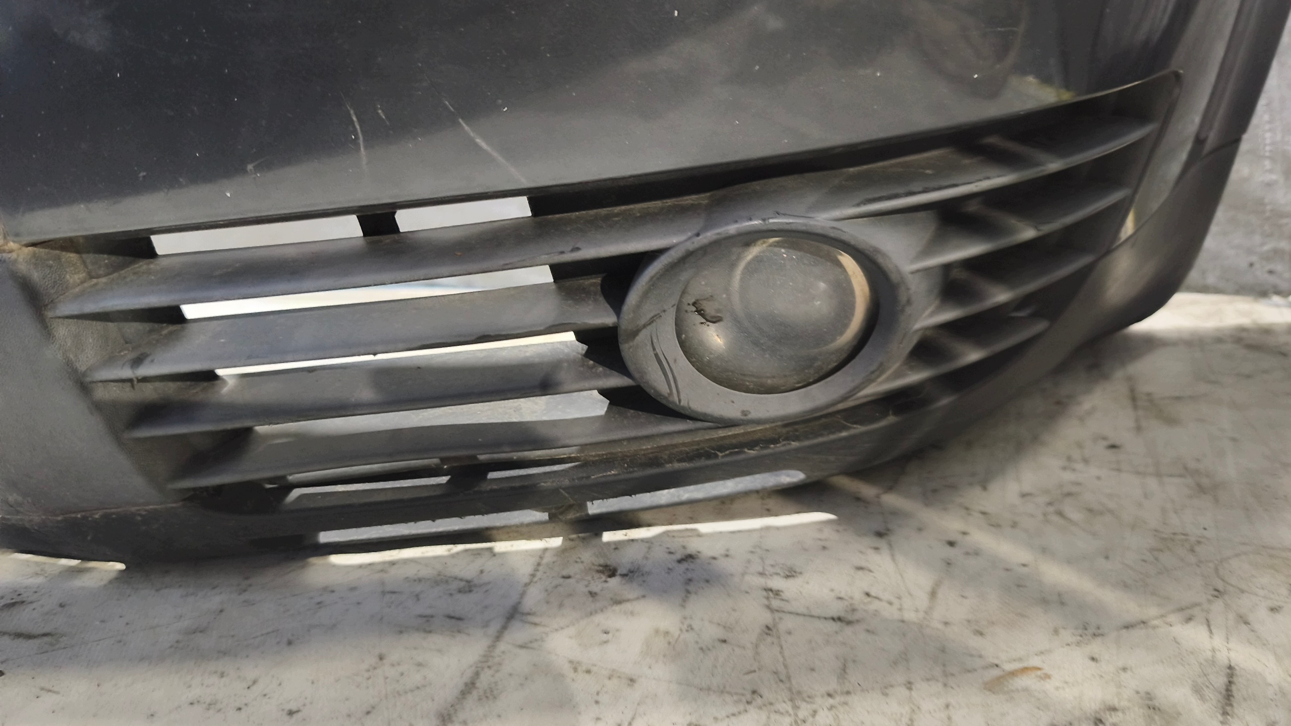 Frontstoßstange VW PASSAT B5 FL 2001r K: LC7V