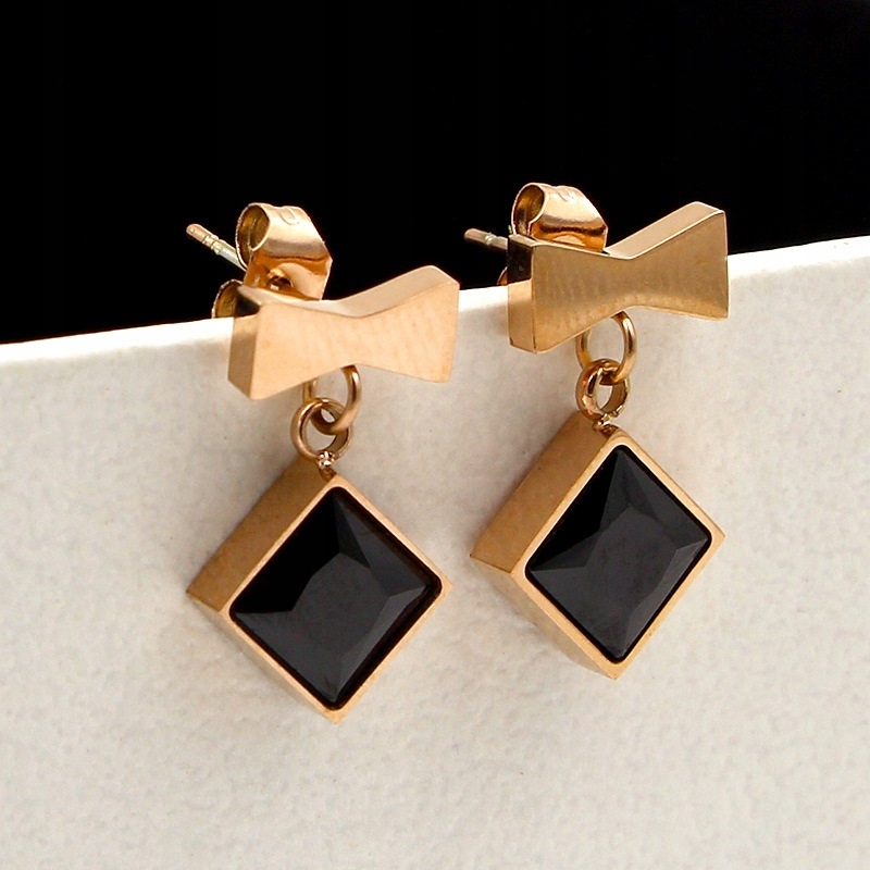 

Kolczyki stal chirurgiczna kokardki kwadraty