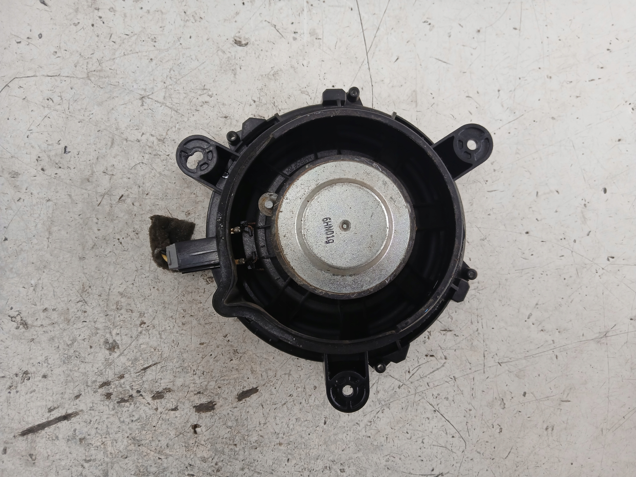 VOLVO V50 und Lautsprecher Tür 30752084