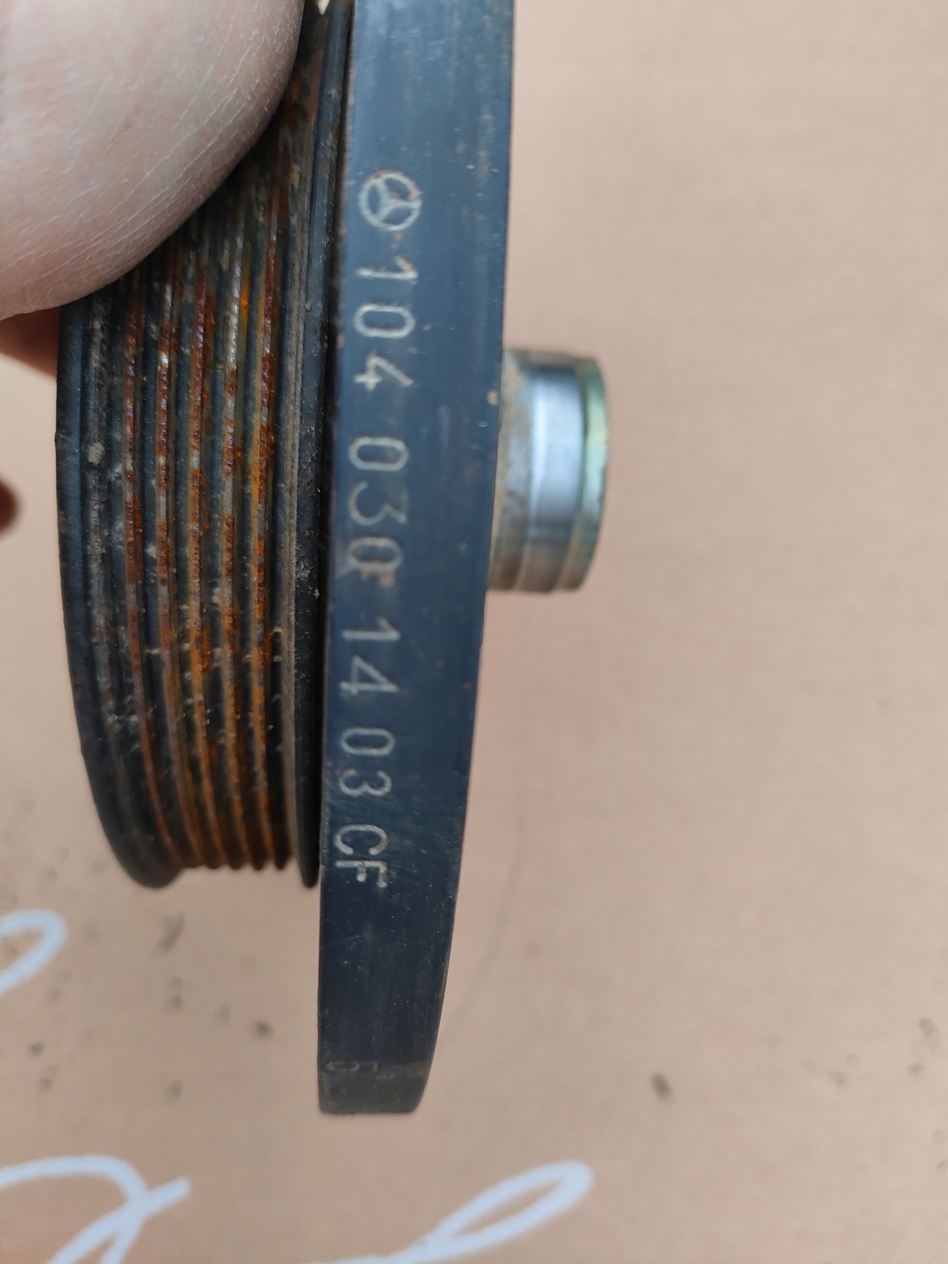 MERCEDES M104 pulley 1040301403 w124