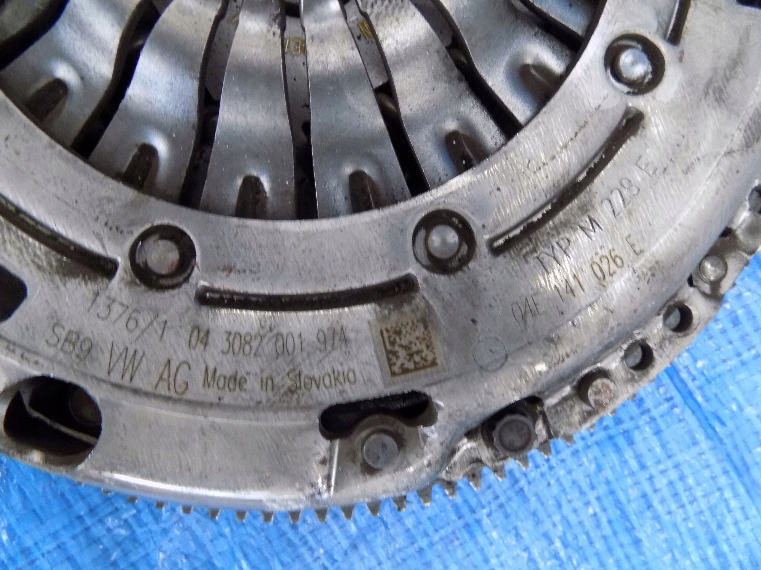 clutch complete TOURAN 5T III1,4 TSI