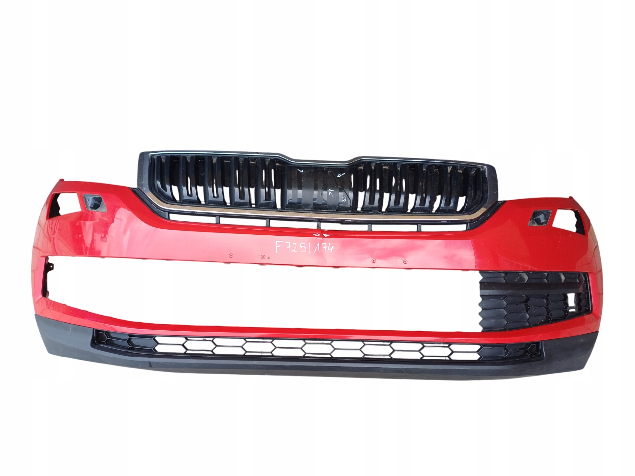 SKODA KODIAQ 16- ZDERZAK PRZÓD 565807221