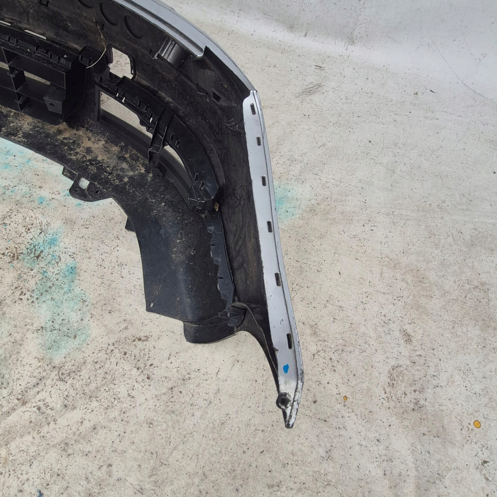 VW TOURAN 1T0 03-07 bumper front front SPR PDC 1T0807221