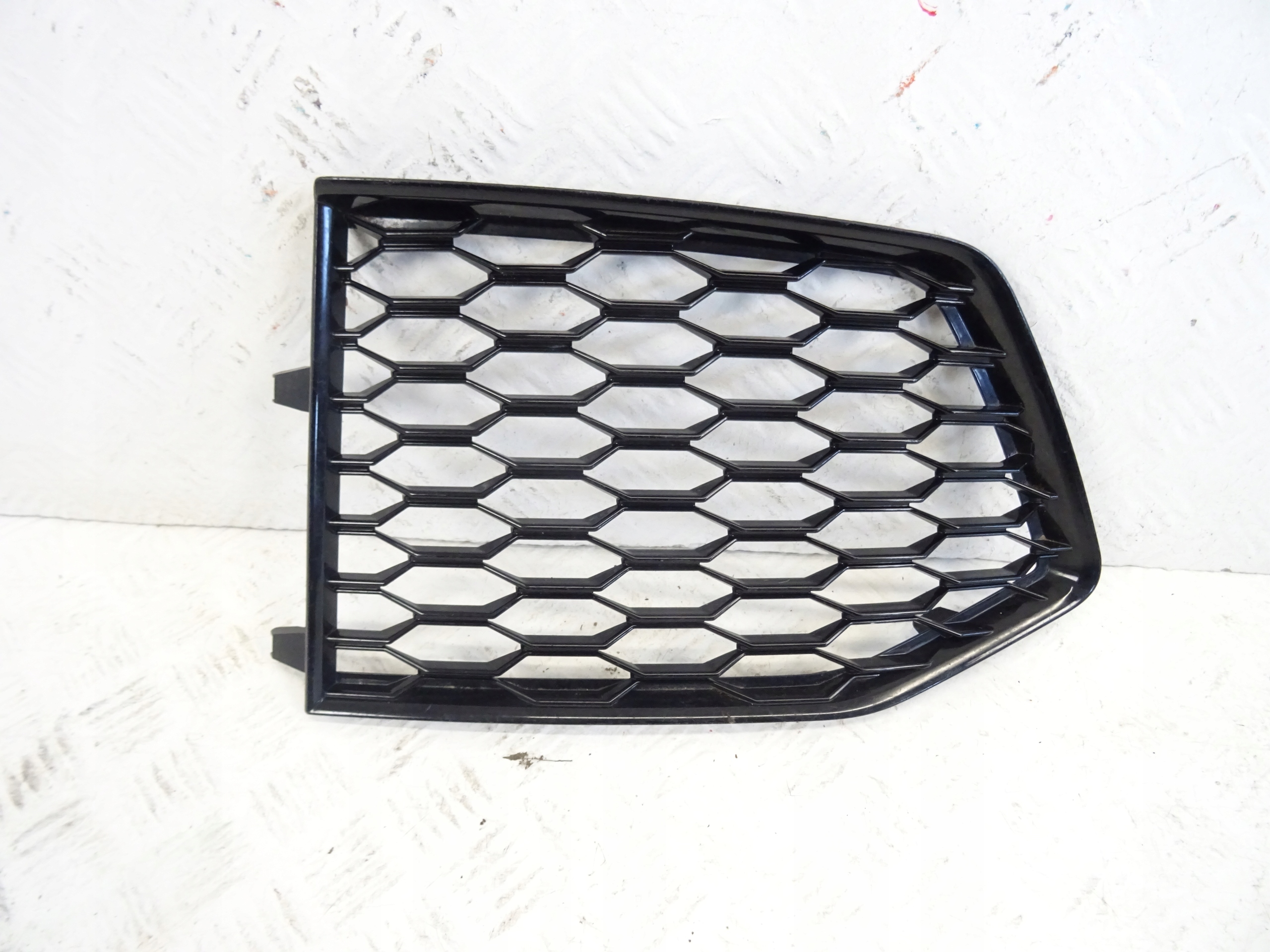 AUDI RSQ3 8U0 LIFT right grid of a bumper front front