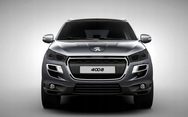 Fólie Ppf Premium pro světlomety Peugeot 4008, mírně zatemňující