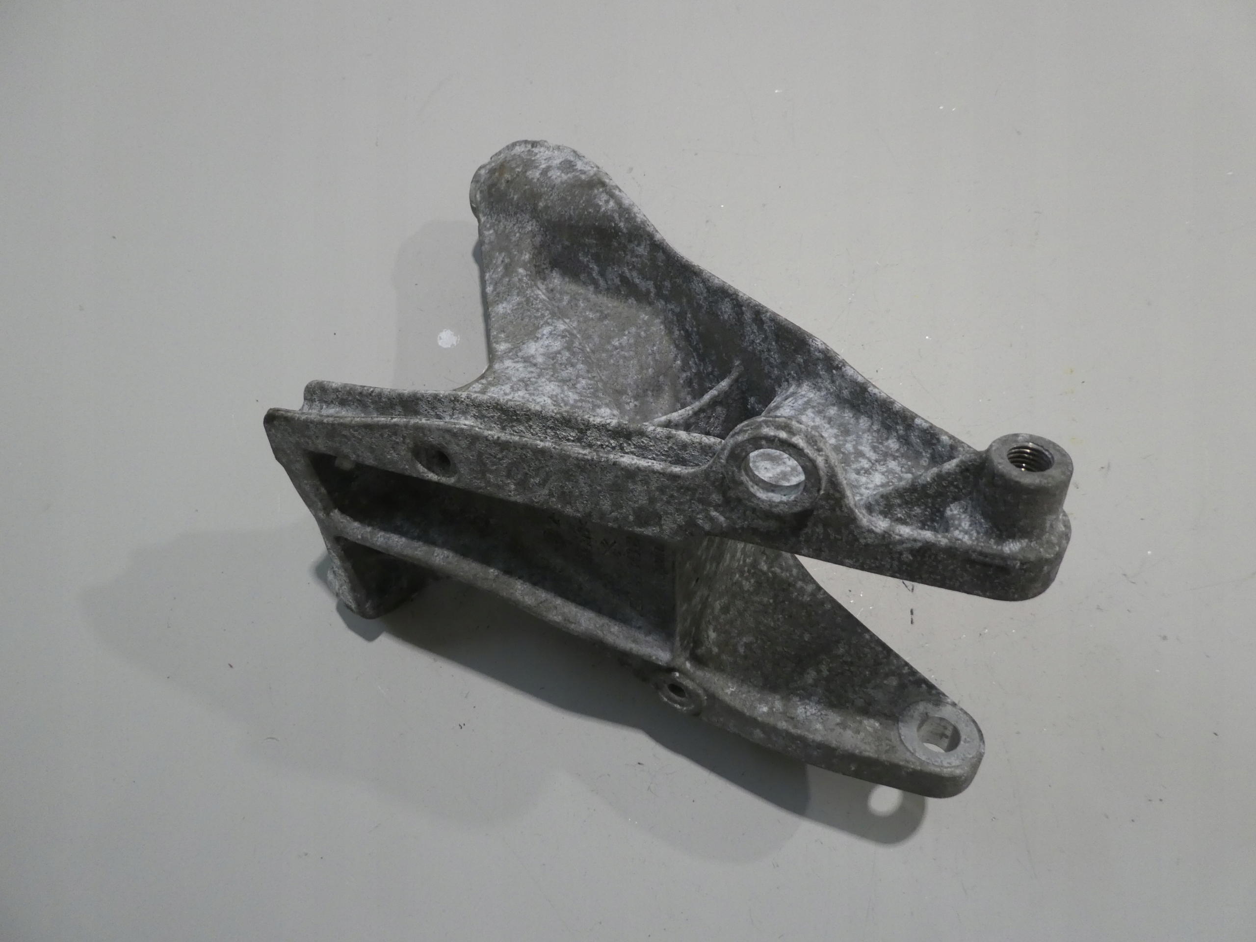 VW T6 2.0TDI holder engine mount 7E0199343B