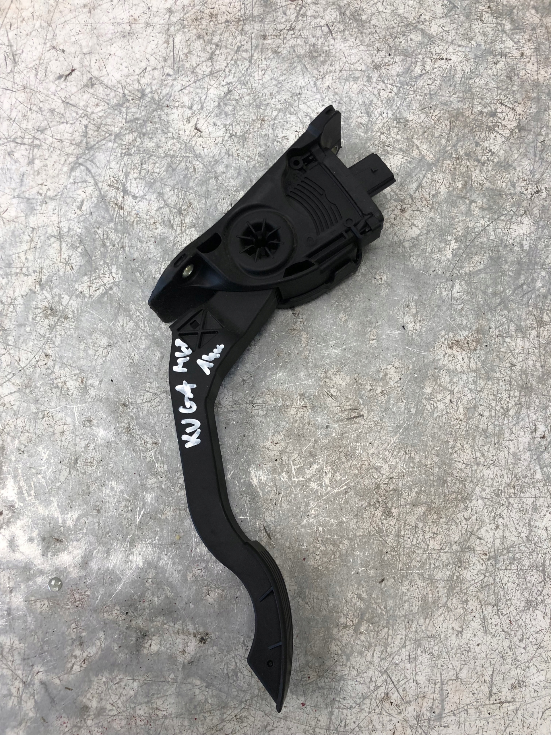 Gaspedal potentiometer FORD KUGA MK2