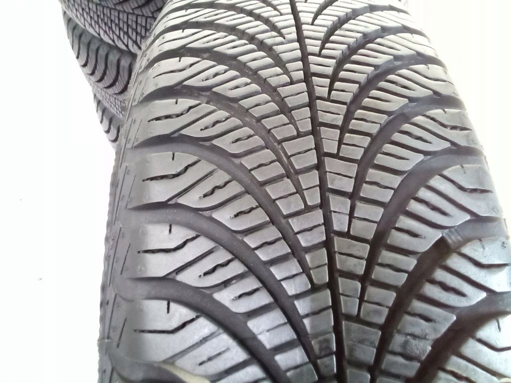 gume Goodyear Vector 4Seasons 155/70/13 75T 2021 7.6mm