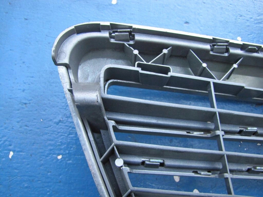 MERCEDES C W 204 - grill grille radiator