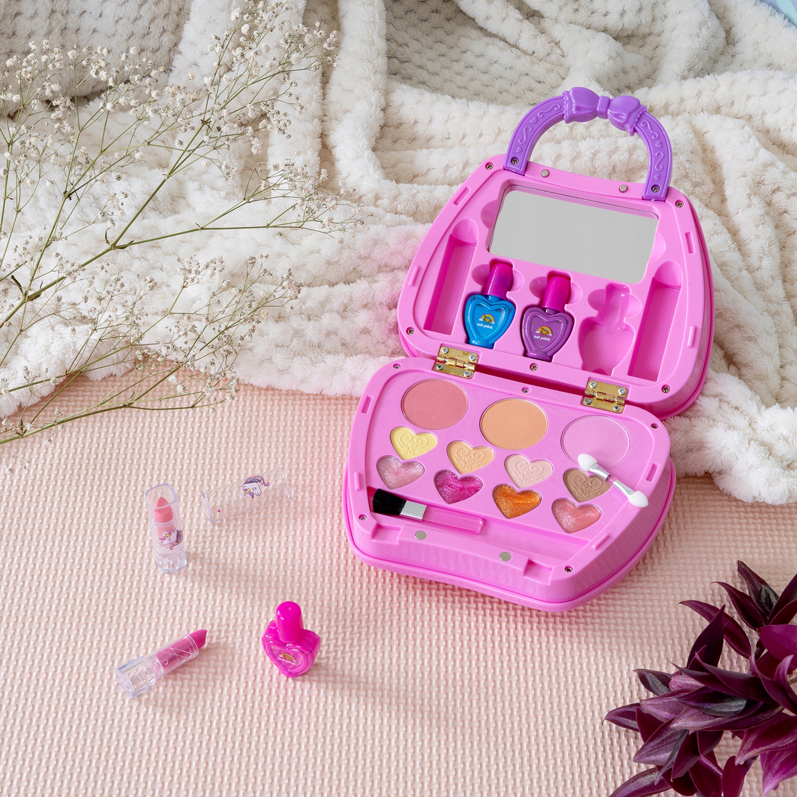 ZESTAW KOSMETYKÓW DO MAKIJAŻU PAZNOKCI MakeUp CIENIE LAKIERY SZMINKI KUFER EAN (GTIN) 5904158135766