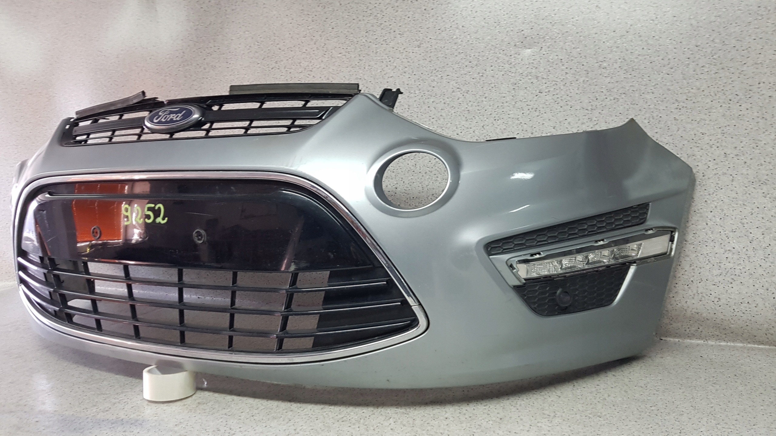 FORD S-MAX S MAX MK1 LIFT 2010 - bumper front 9252