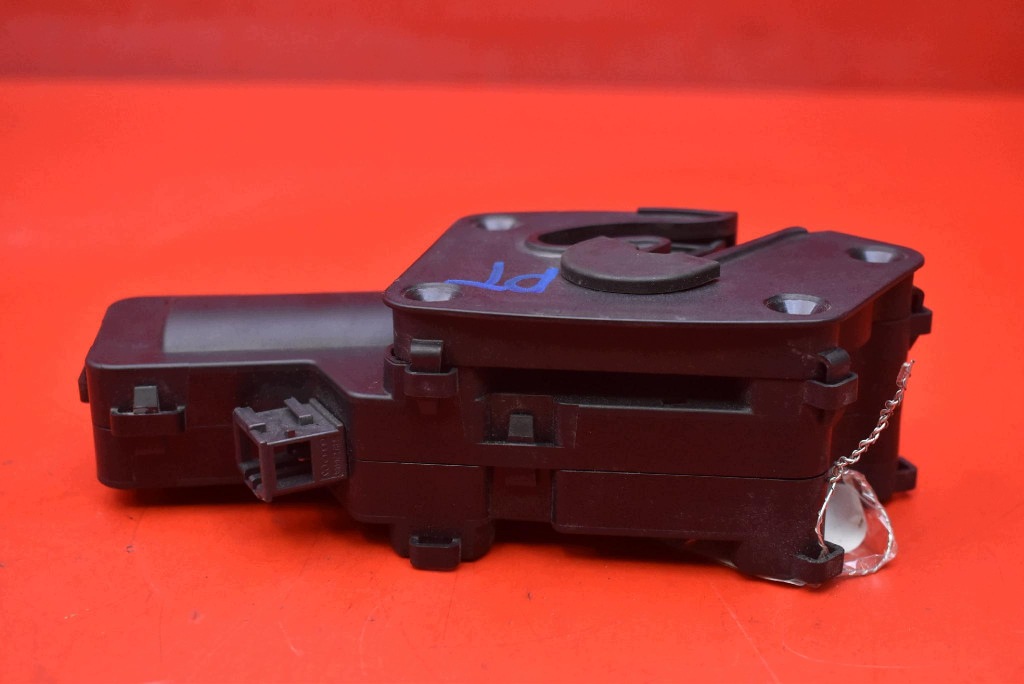 lock windows bonnet boot 3T0827300B SKODA SUPERB 2 II HB 08-13