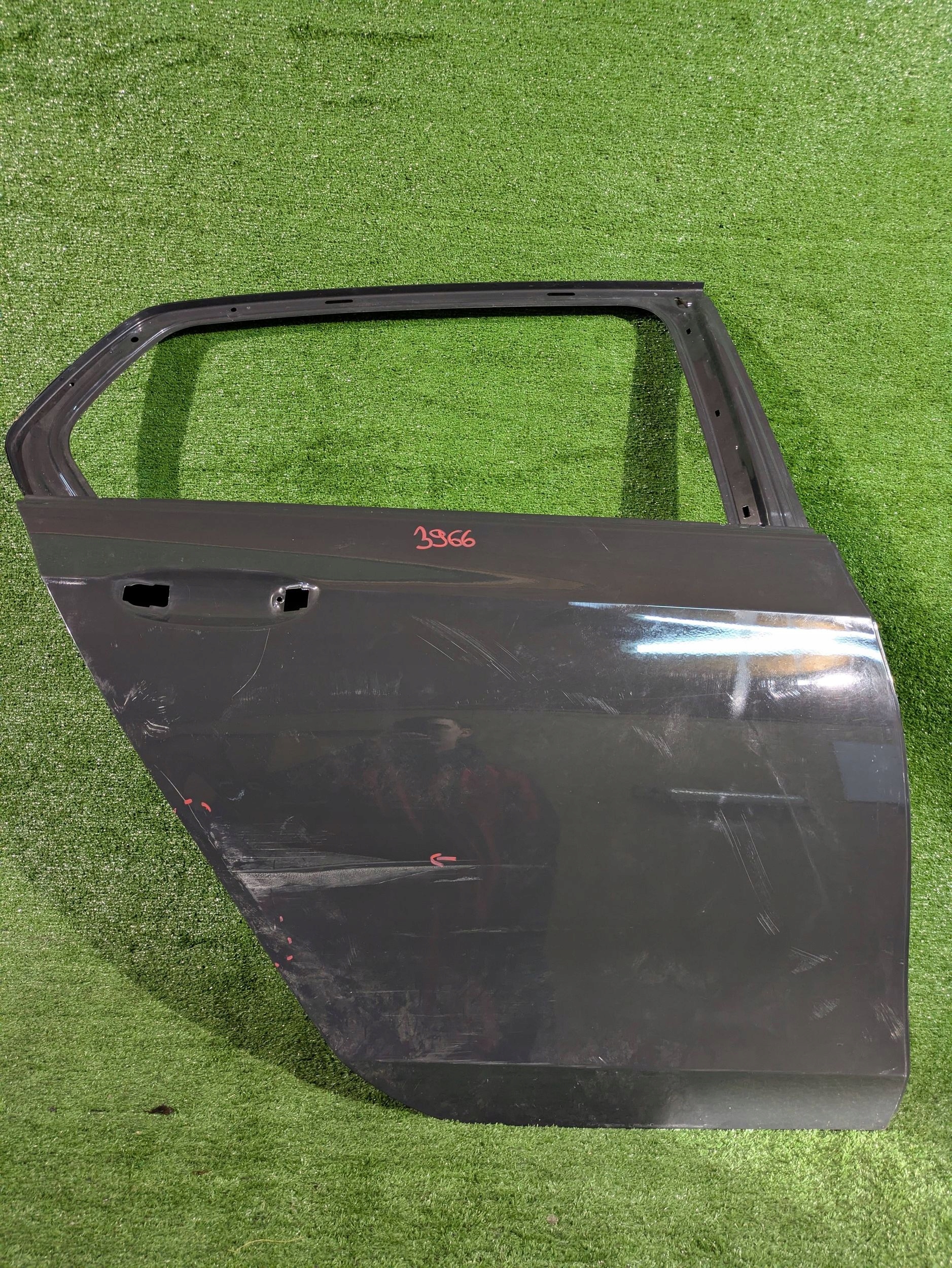 door rear. right right rear part VW GOLF VIII HB 20- NR.3966