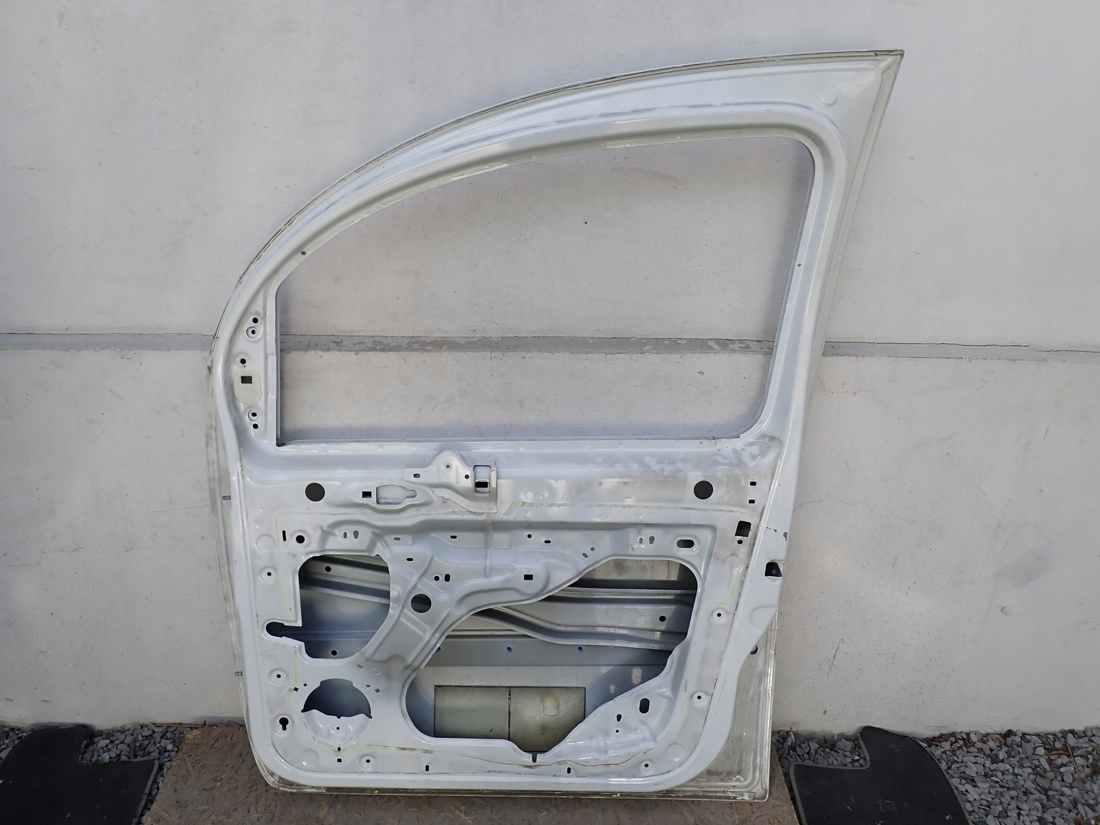 door right front right front RENAULT KANGOO 2 II 08- CITAN 801004234R