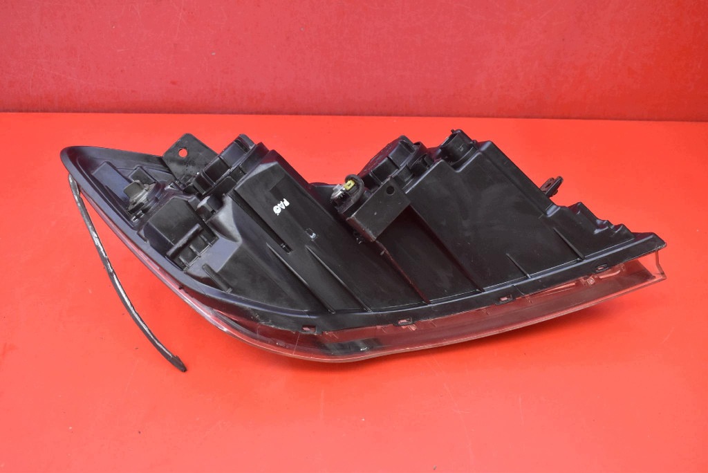 REFLEKTOR left light front lens EU 92101-1H KIA CEED 1 and LIFT 06-10