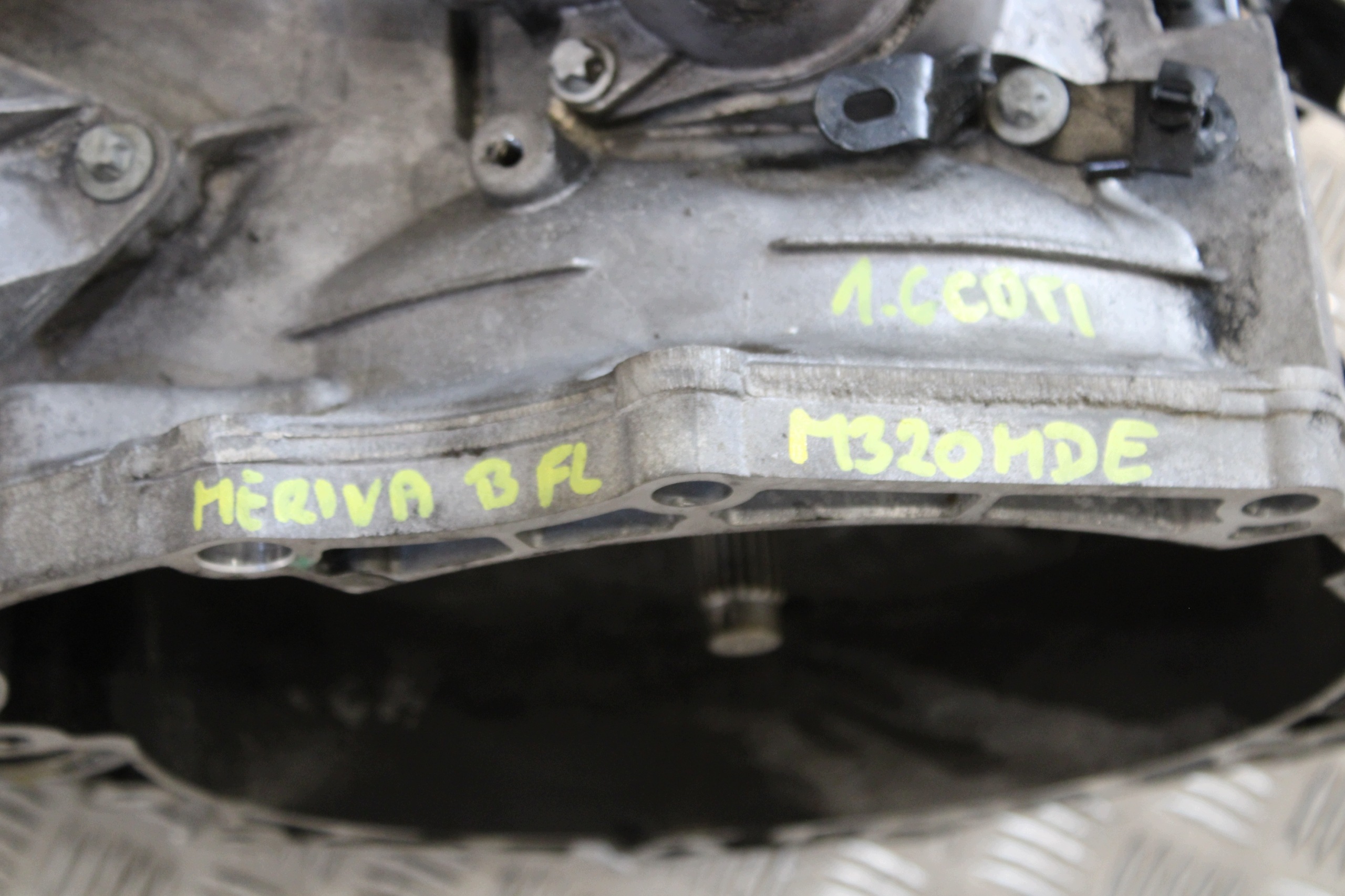 getriebe MANUAL M320MDE OPEL MERIVA B LIFT 1.6 CDTI