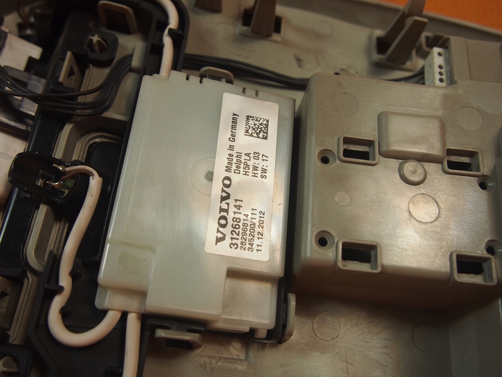 volvo V40 II панель Обшивка потолка дисплей 31268141