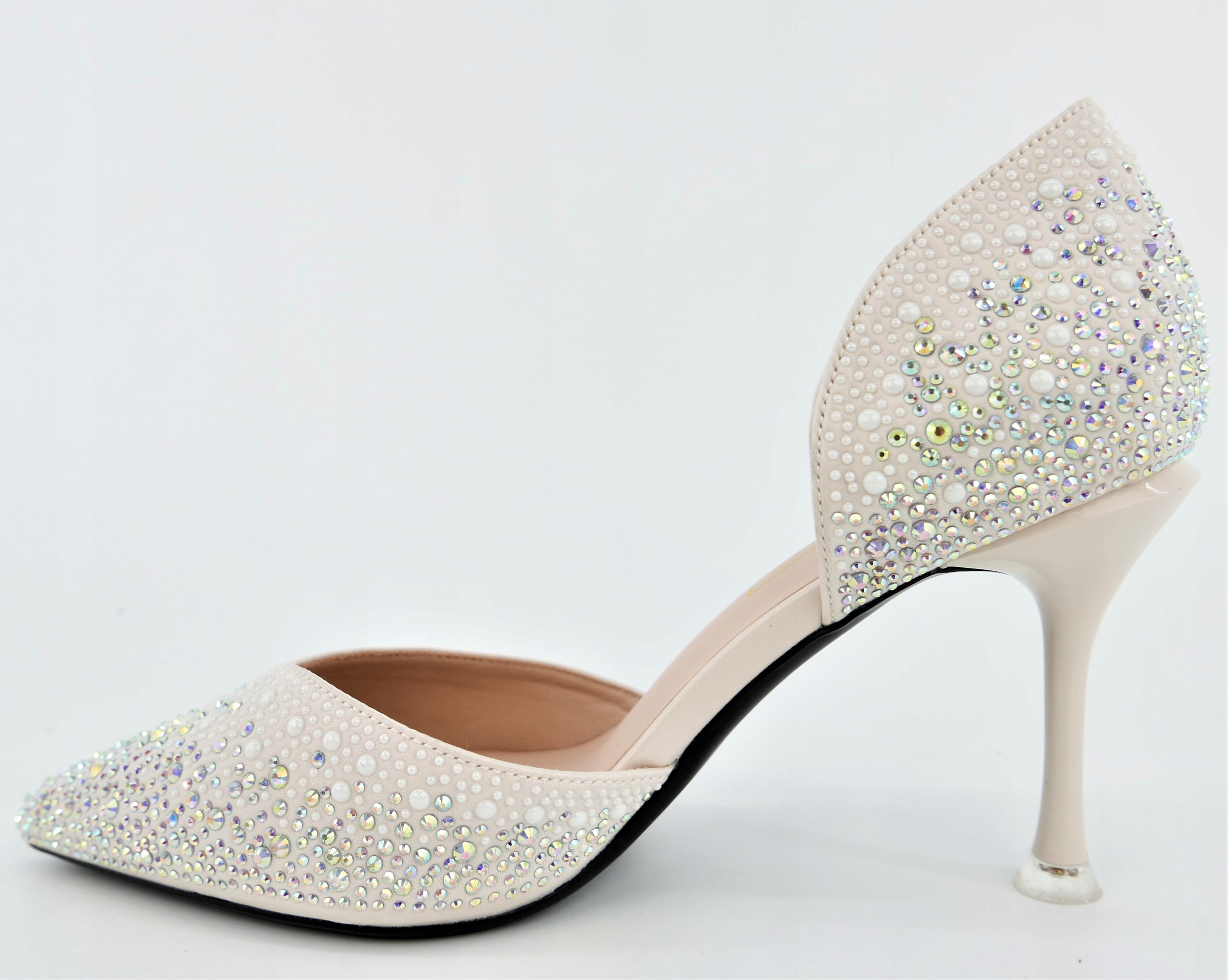 MOLO BOGATO ZDOBIONE BŁYSZCZĄCE SZPILKI R40 Stan opakowania oryginalne