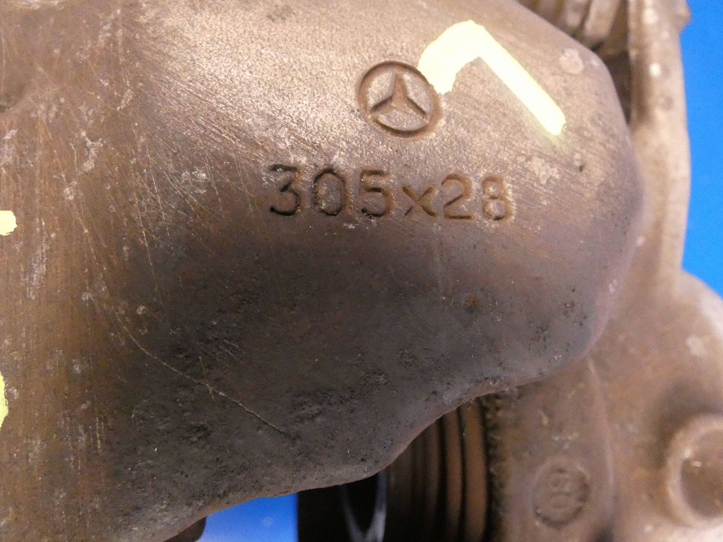 MERCEDES E KLASA W213 caliper brake left front