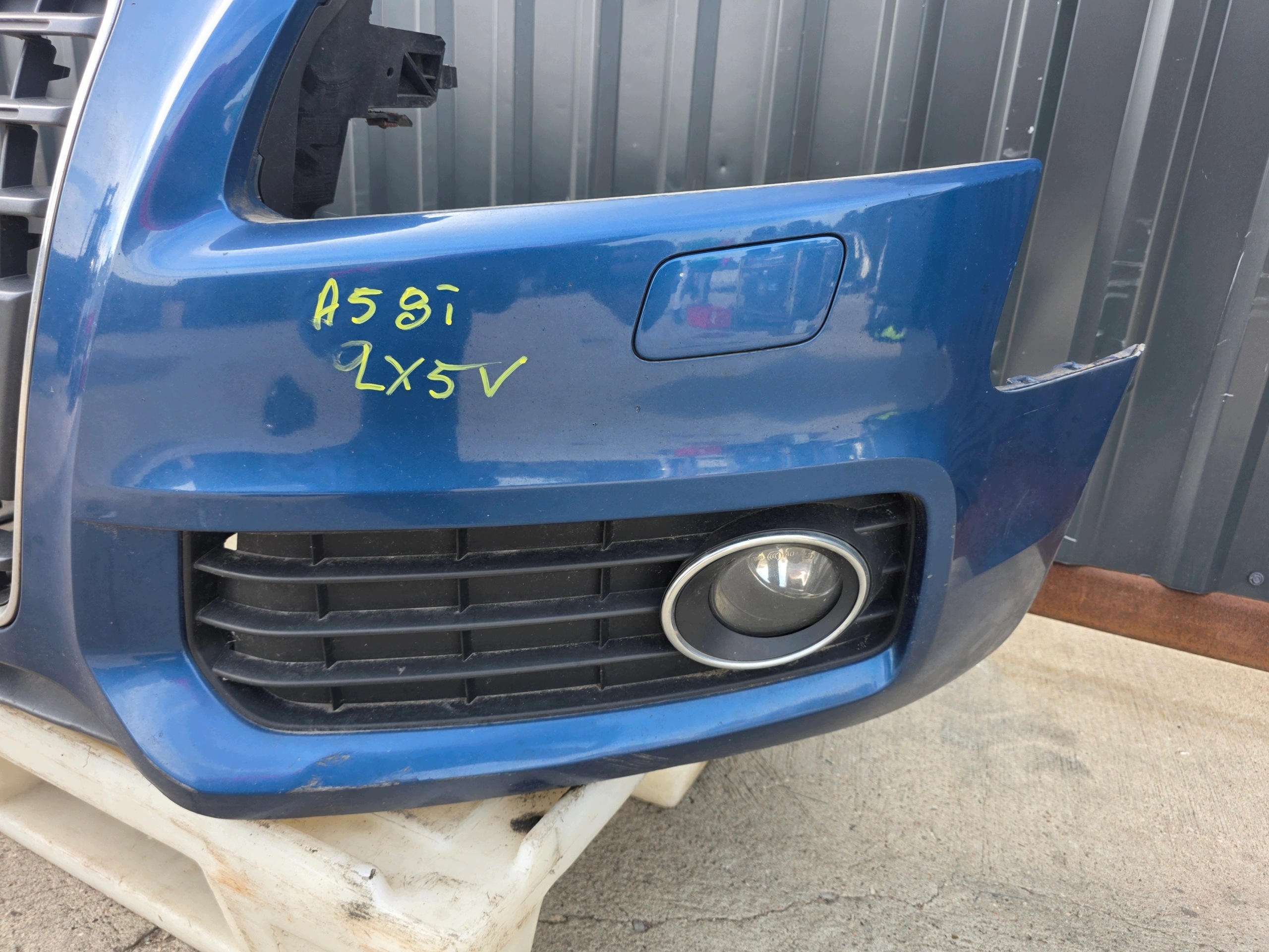 bumper front complete AUDI A5 8T S LINE LX5V washers 2008-2011 !!!