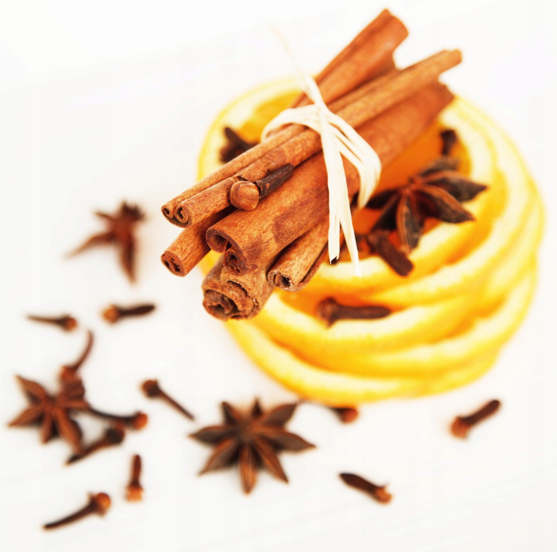 SUSZ ŚWIĄTECZNY CYNAMON ANYŻ POMARAŃCZE 70g Marka Armina