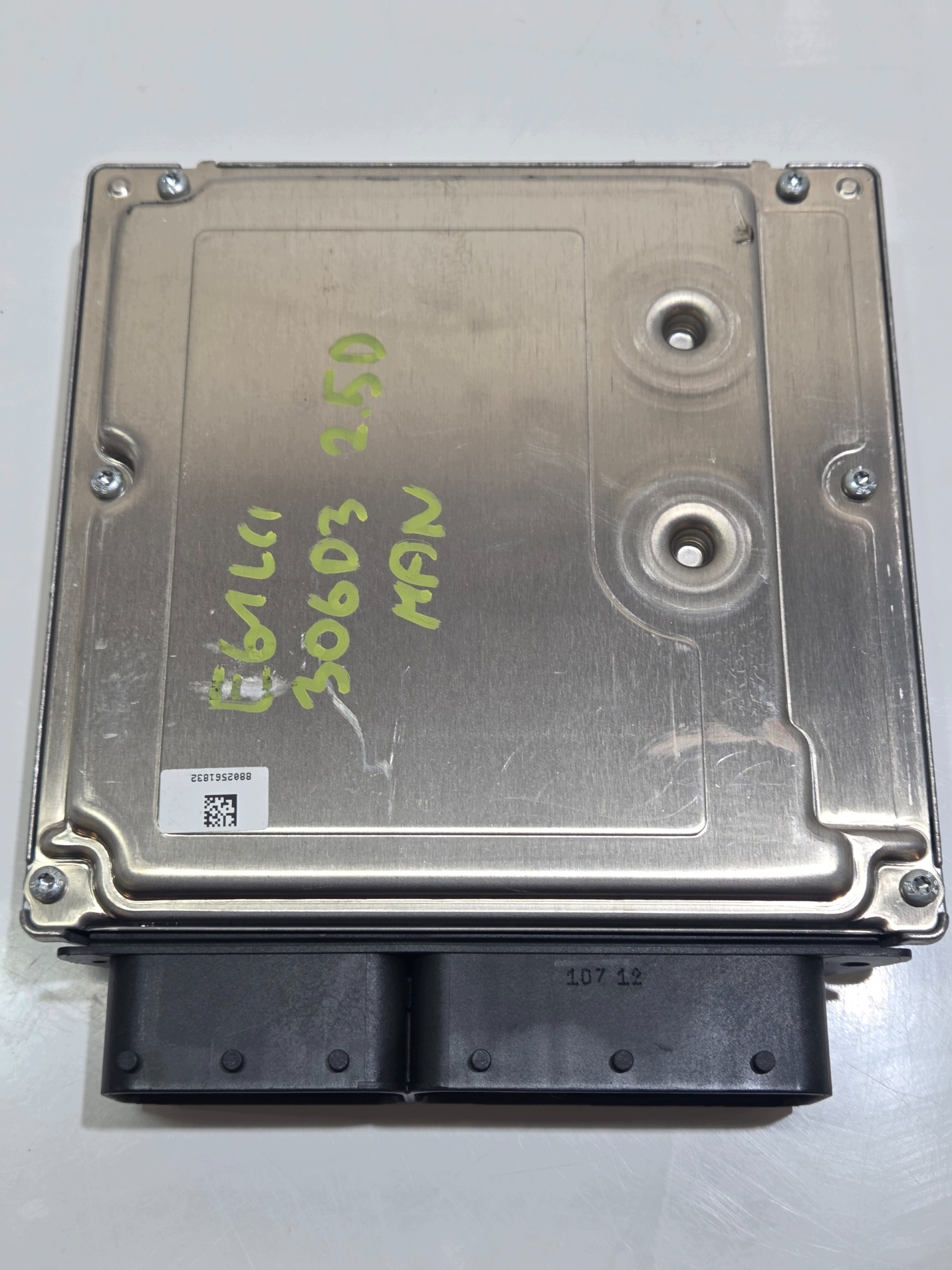 computer control unit of the engine BMW E60 306D3 7811151