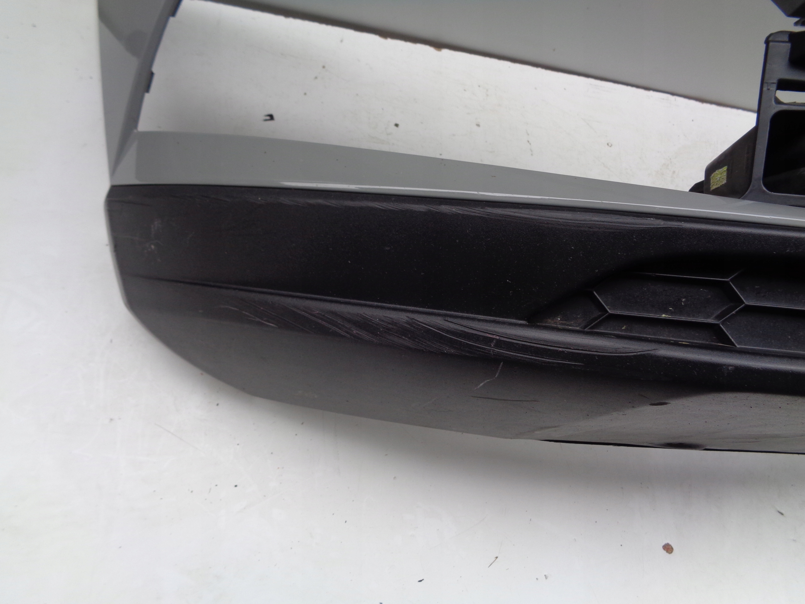 Frontstoßstange SKODA KAROQ 57A 17- NR 49974
