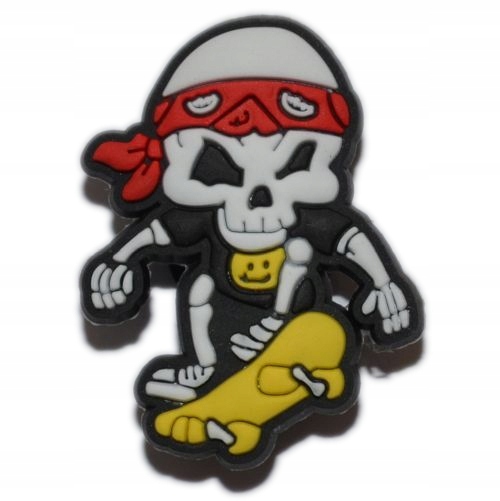 

Pozostałe - Przypinka Crocs - skate skull - 3342