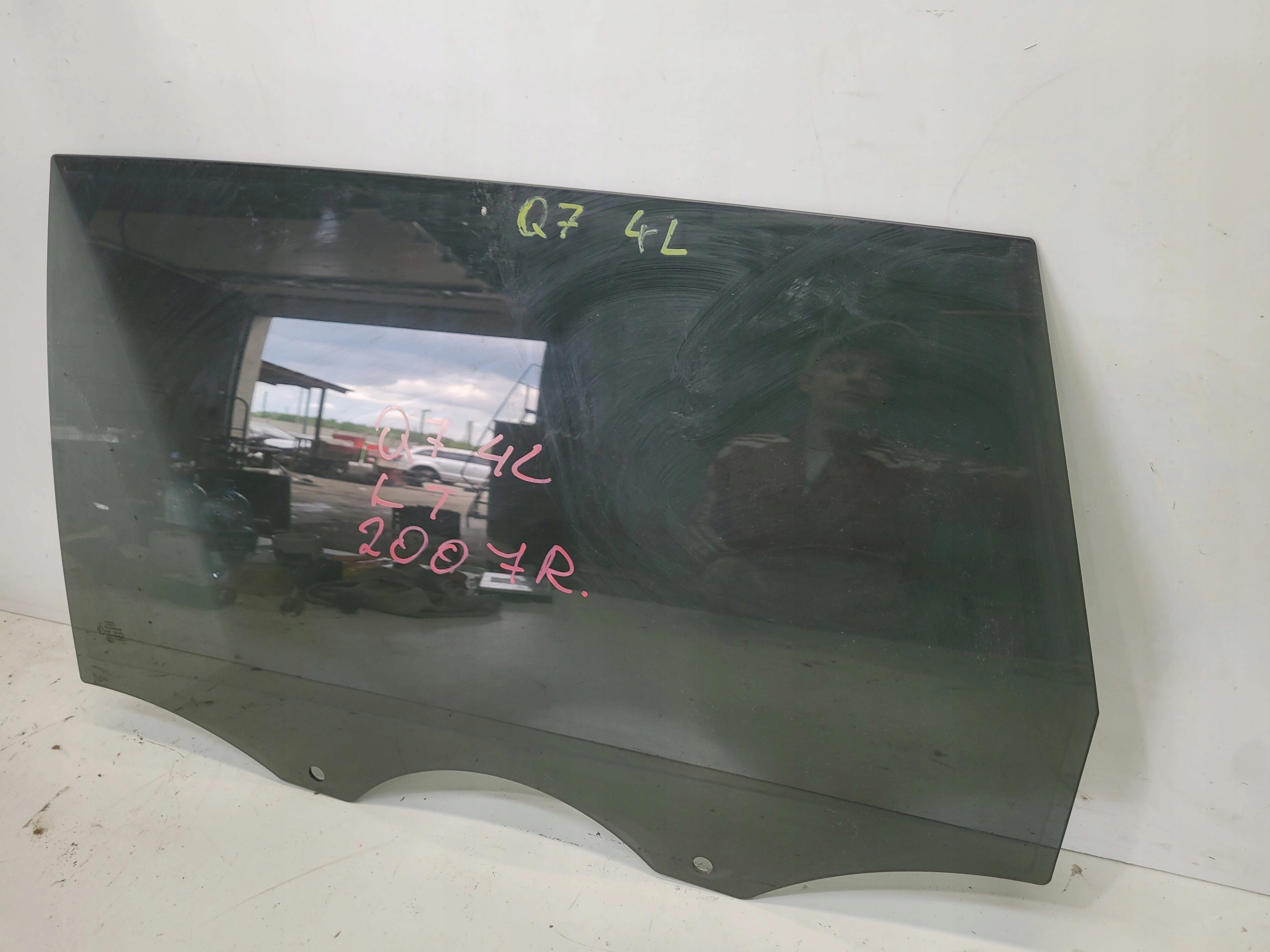window side door left rear part ORYG. PRZYCIEMNIANA AUDI Q7 4L 2007R
