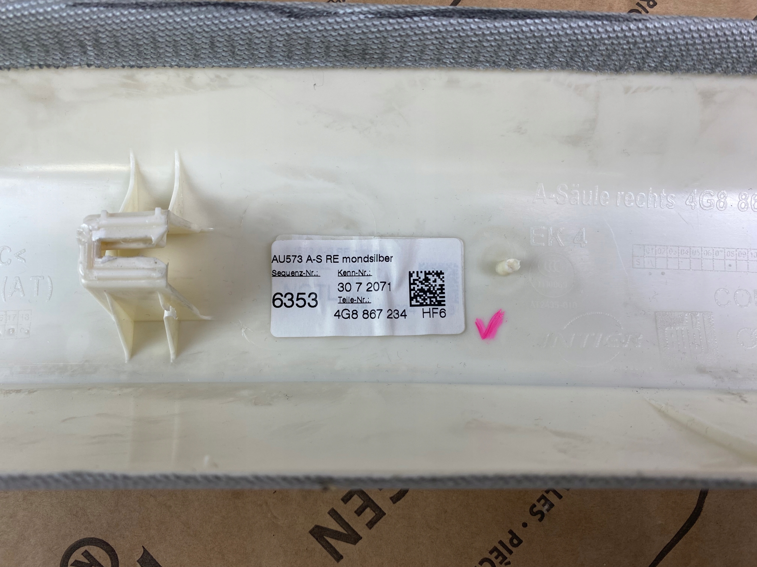GD AUDI A7 4G8 OSŁONA POSZYCIE SŁUPKA 4G8867234 Producent części Audi OE
