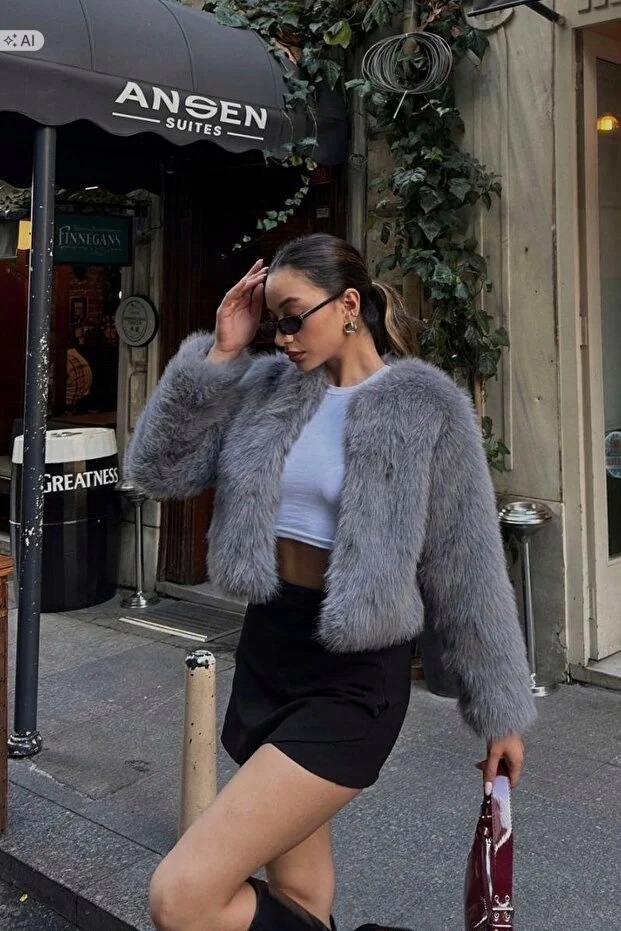 Dámská Šedá Kožešinová Bunda Krátká Elegantní M 5IA