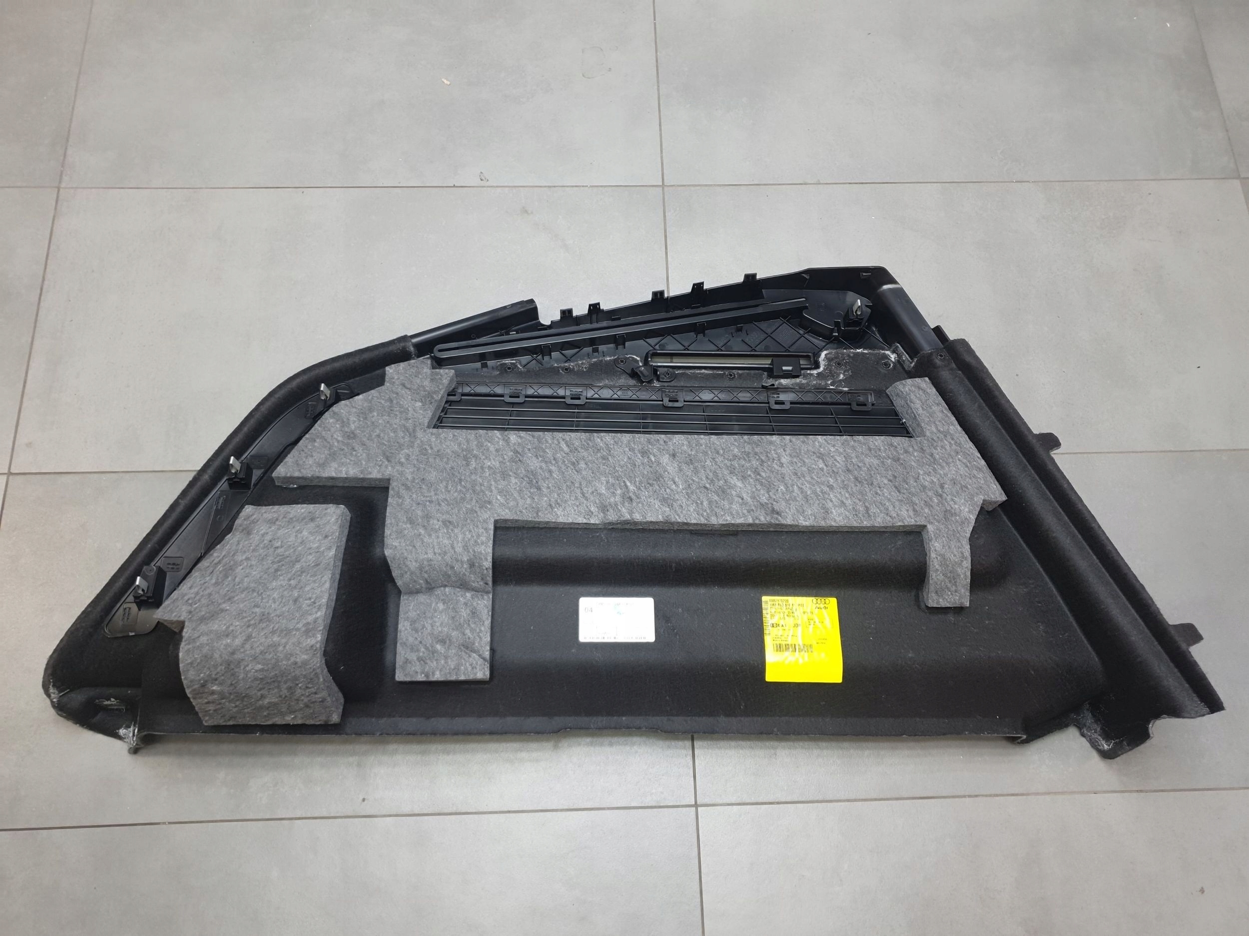 Audi Q8 boot upholstery right rear part 4M8863880M