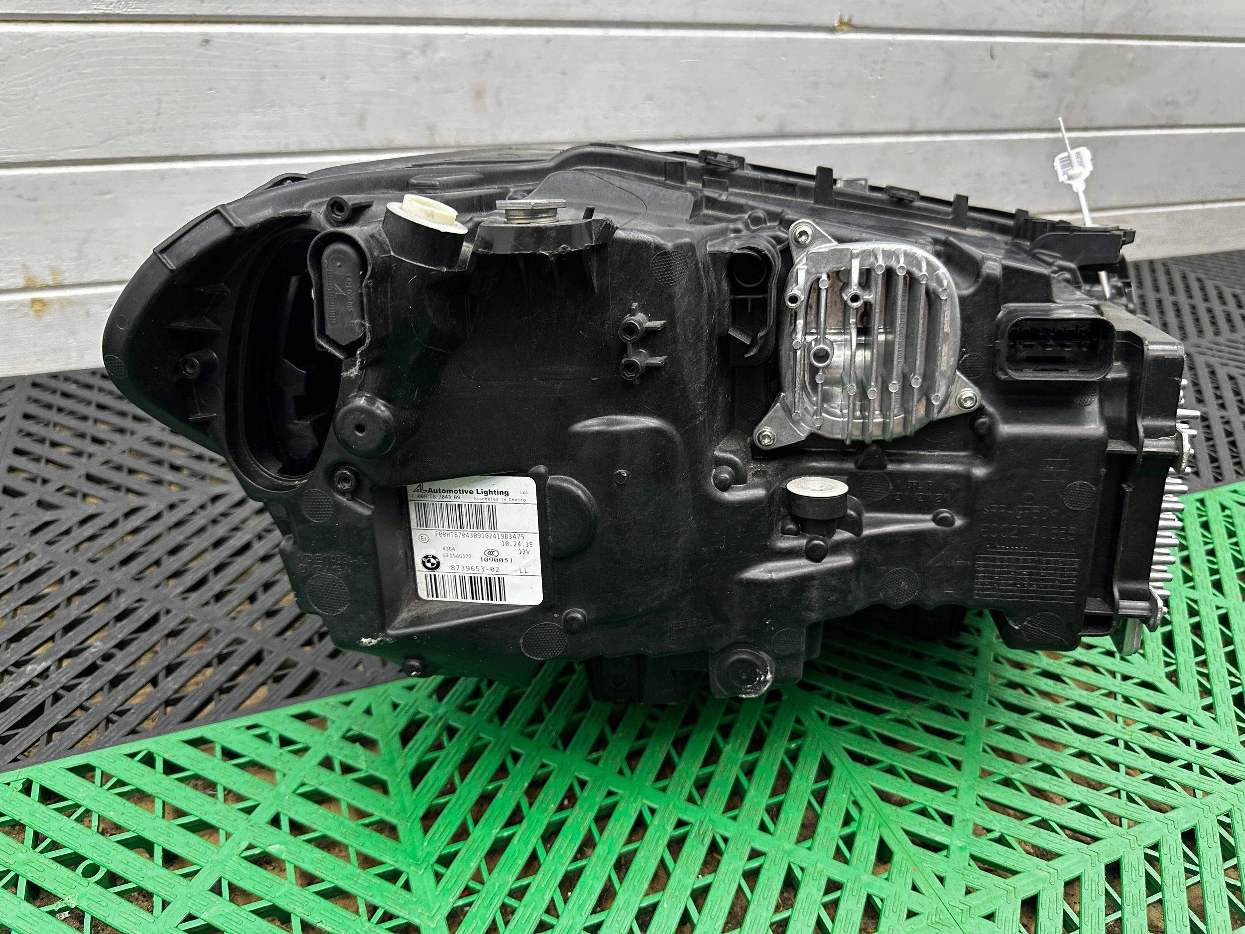 light front side left BMW X3 G01 ADAPTIV LED complete 8739653
